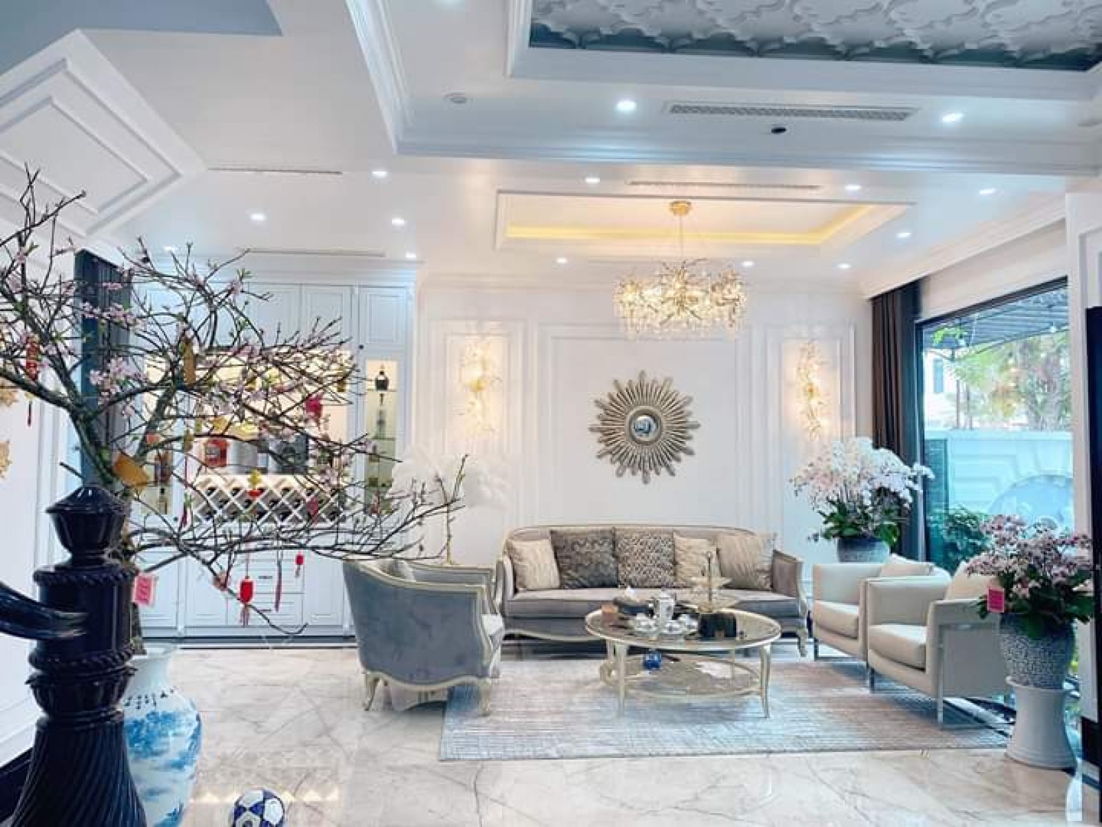 Cần cho thuê nhiều biệt thự Phú Mỹ Hưng ,nội thất đẹp , nhà mới sơn sửa 100%
