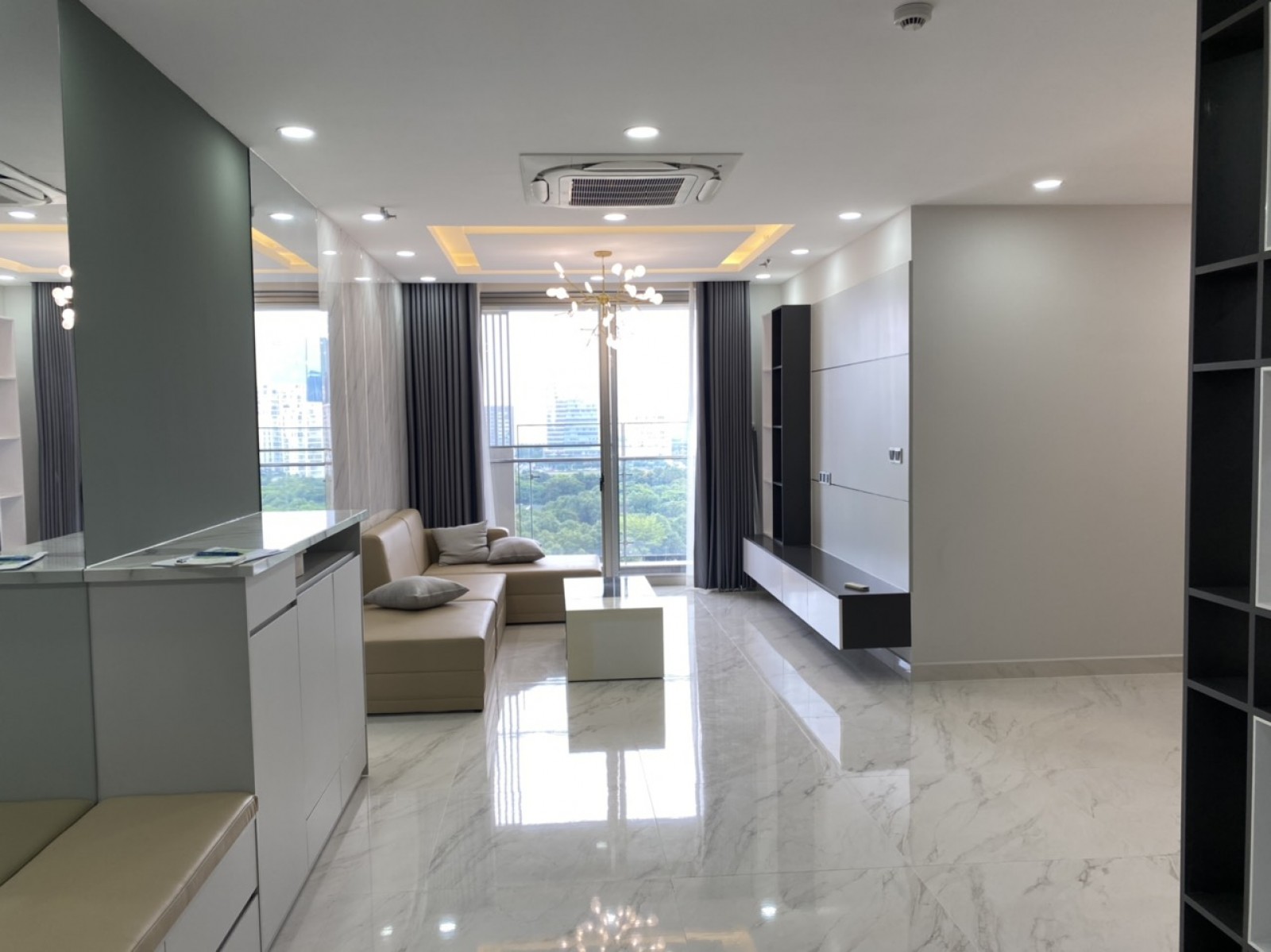 Cần cho thuê CH Mỹ Phát Phú Mỹ Hưng,137m2 3PN, nhà cực đẹp view trực diện sông giá tốt.