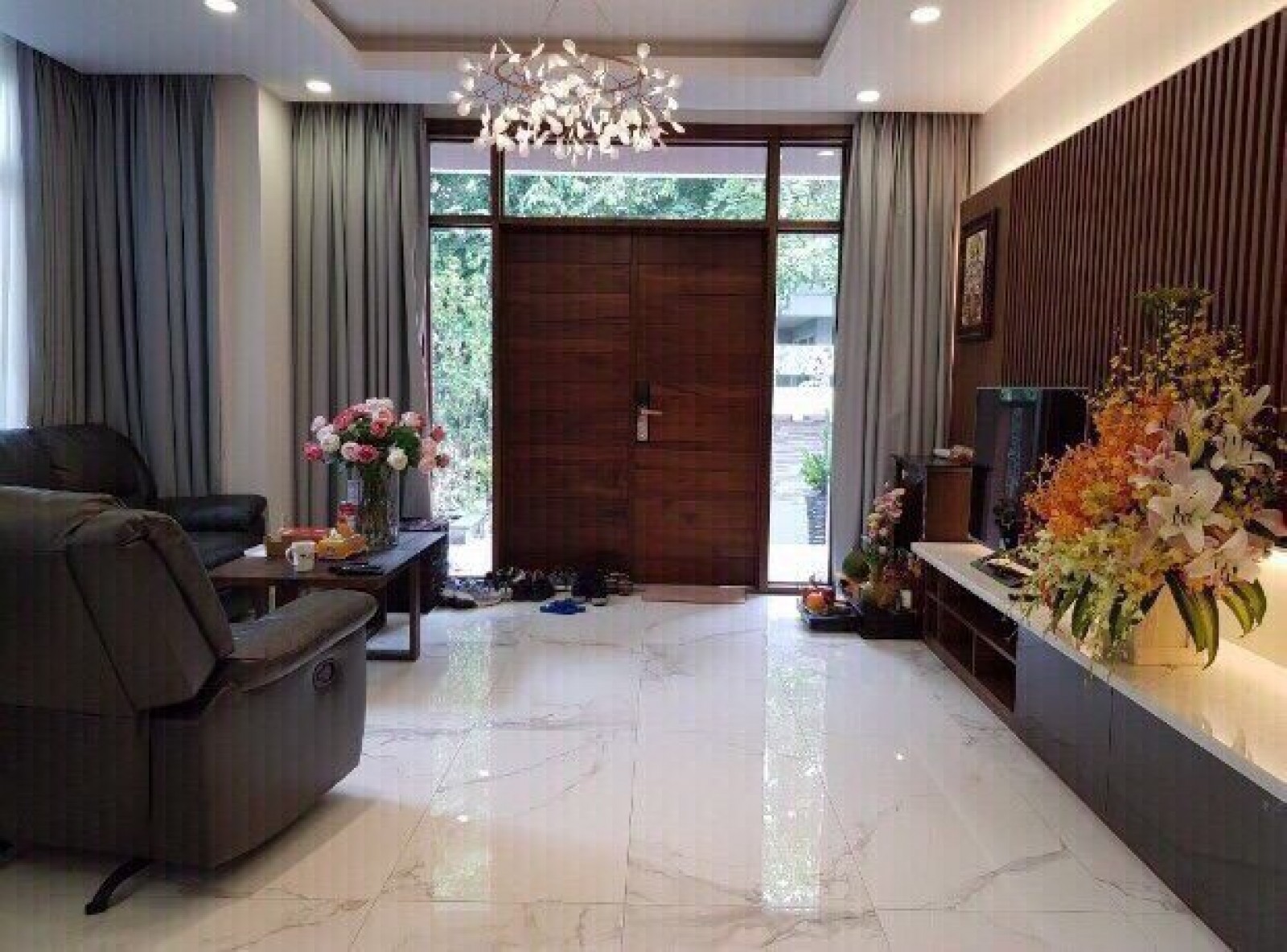 Bán biệt thự liền kề 4PN khu Mỹ Phú 3, khu hiện đại Phú Mỹ Hưng