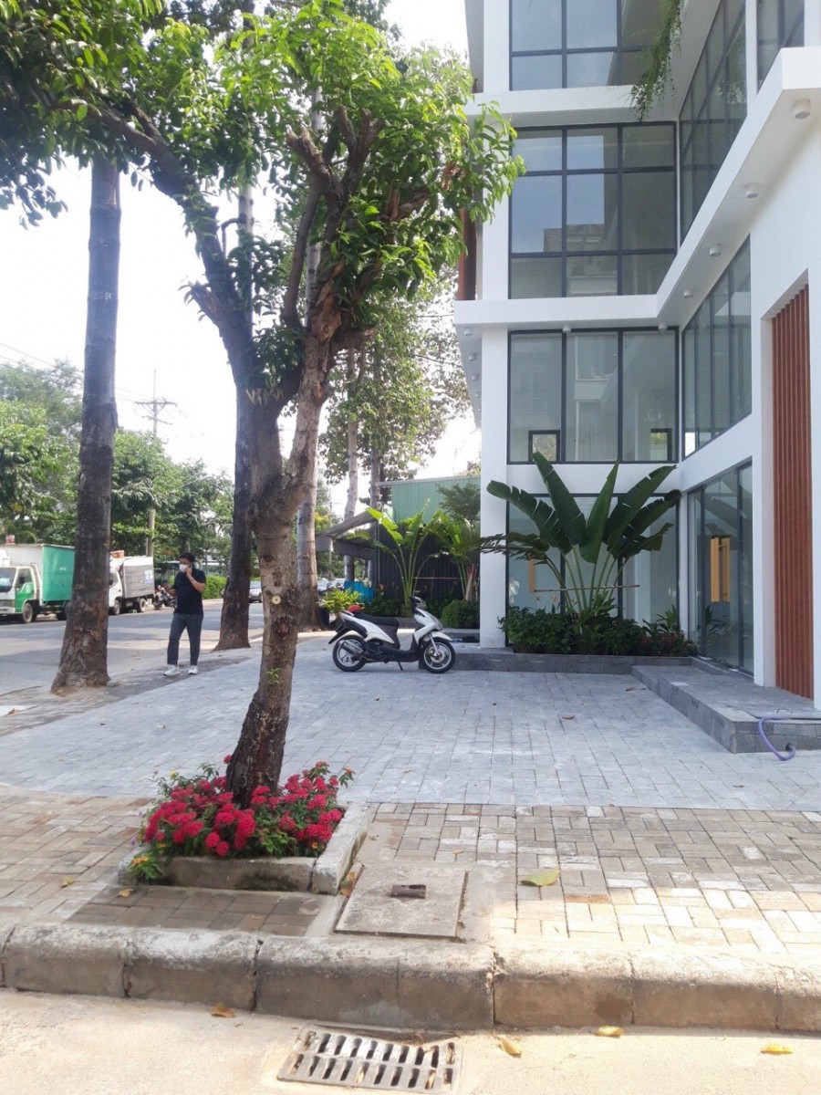 Chính chủ cho thuê khách sạn góc 2 mặt tiền khu Hưng Gia, Phú Mỹ Hưng - 5628