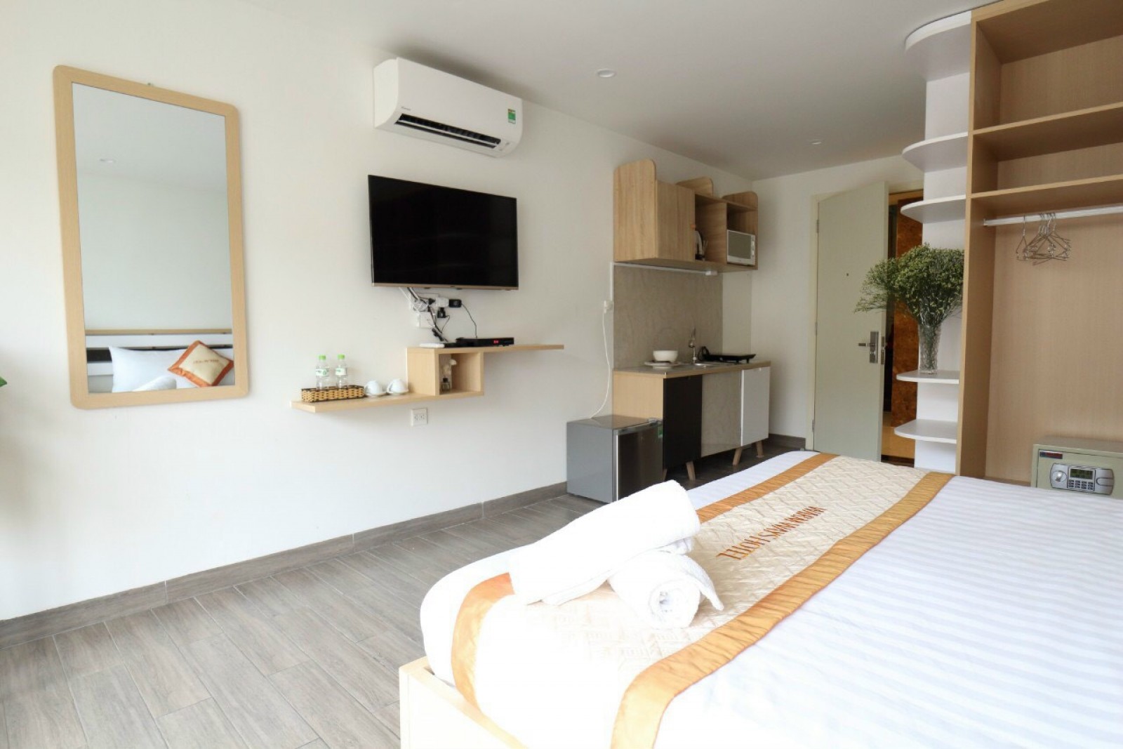 Cho thuê khách sạn cao cấp 15 phòng ở Phú Mỹ Hưng vị trí đẹp giá tốt - 5631
