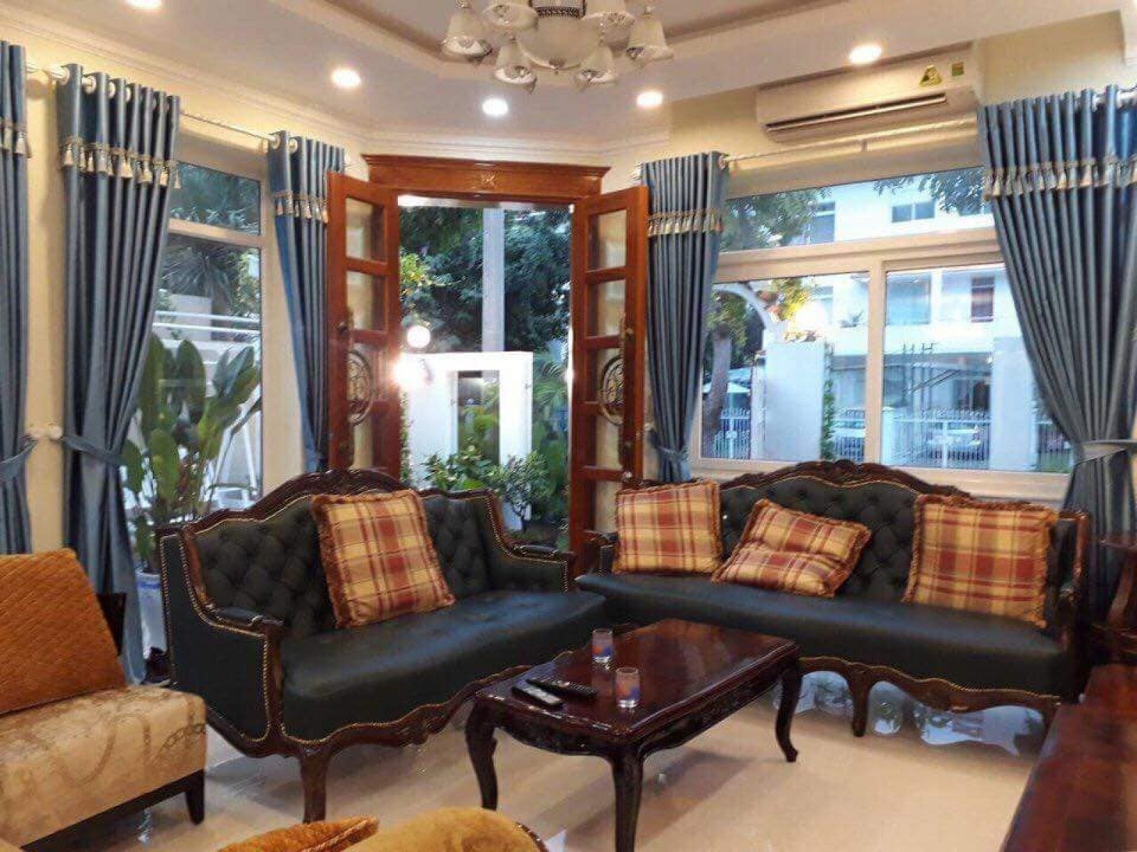 Chọn ngay biệt thự Mỹ Phú, Phú Mỹ Hưng tiện thuê làm VP và để ở - 5755