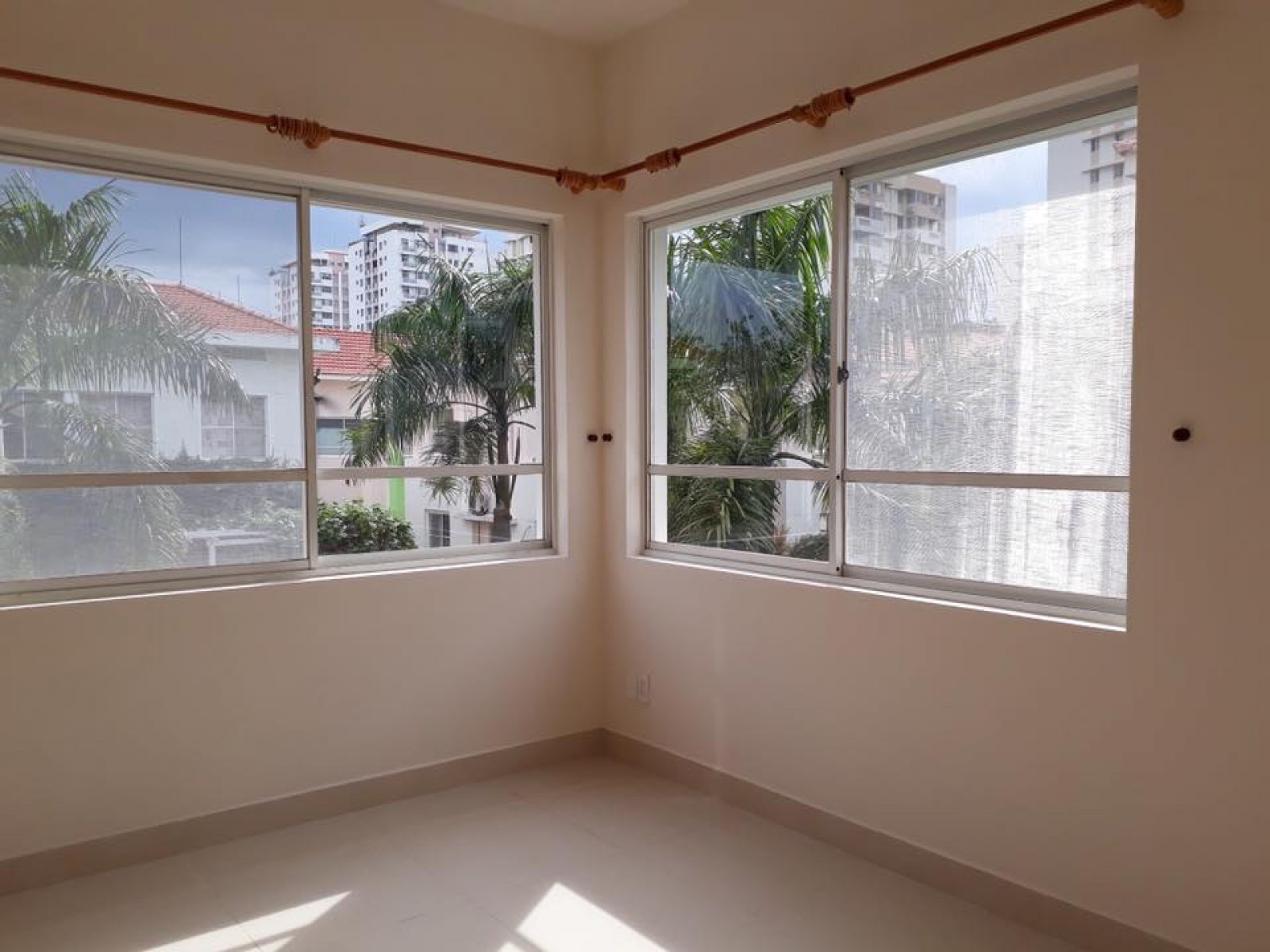Sở hữu ngay biệt thự dt 256m2 khu Mỹ Gia 1, Phú Mỹ Hưng với giá thuê rẻ - 5758