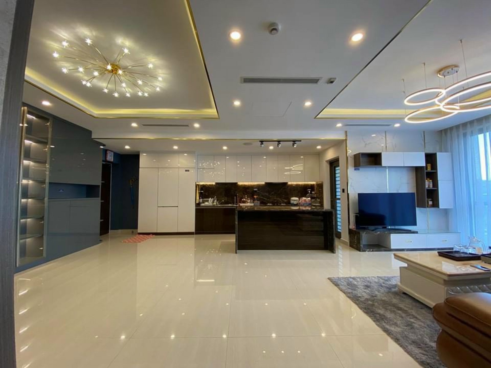 Cho thuê căn hộ cao cấp Phú Mỹ Hưng, Green Valley, nhà đẹp giá tốt nhất , view thoáng mát .