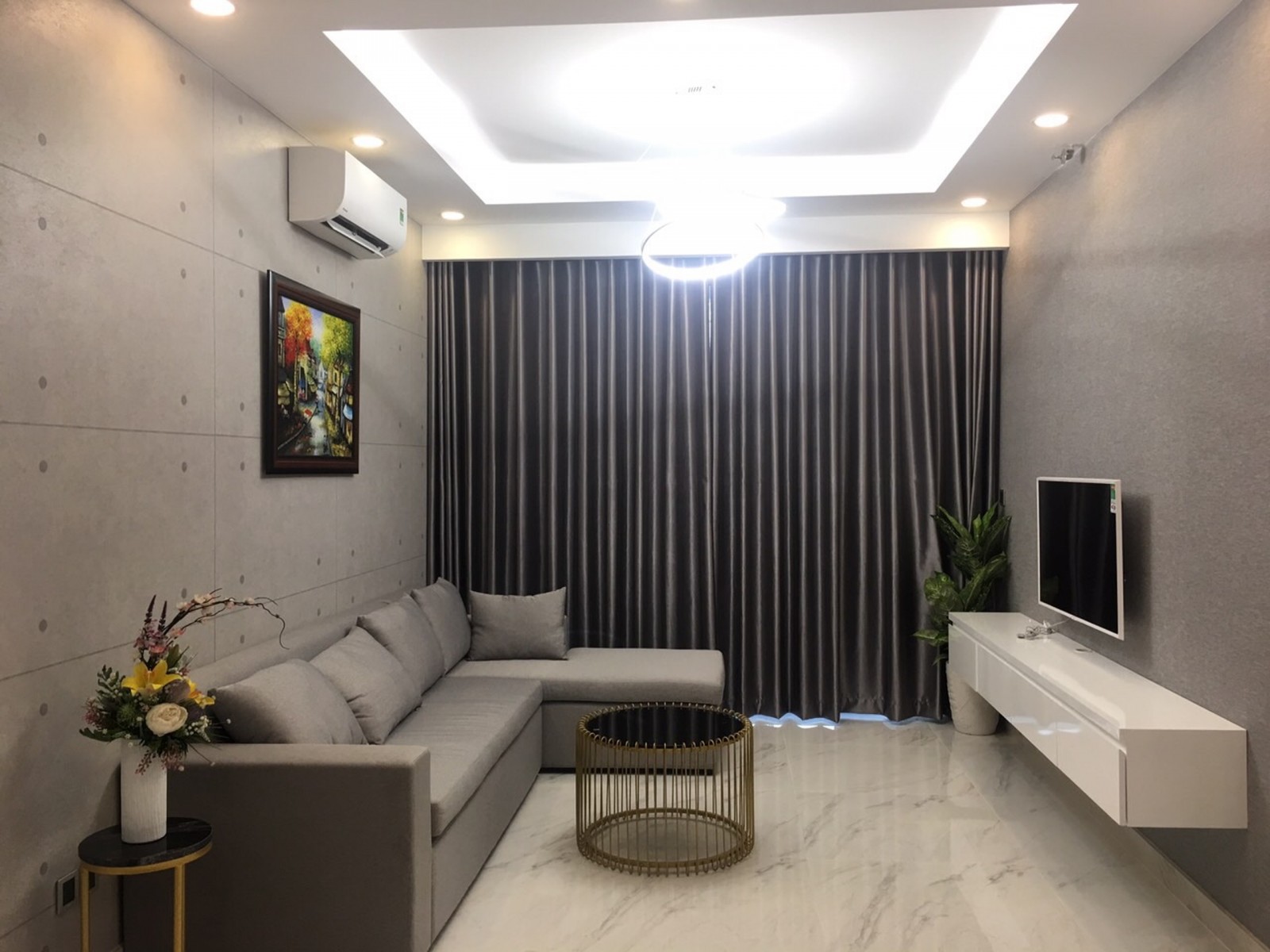 Cần cho thuê căn hộ Riverpark Phú Mỹ Hưng. Giá 39tr/tháng , nội thất đầy đủ ,diện tích lớn