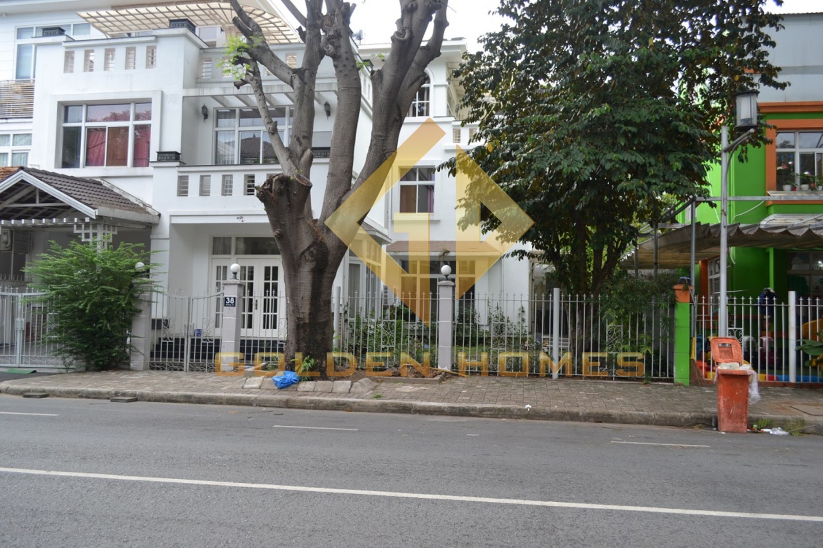 Bán nguyên căn nhà phố Hưng Phước 4, đường Bùi Bằng Đoàn, Quận 7 - 6436