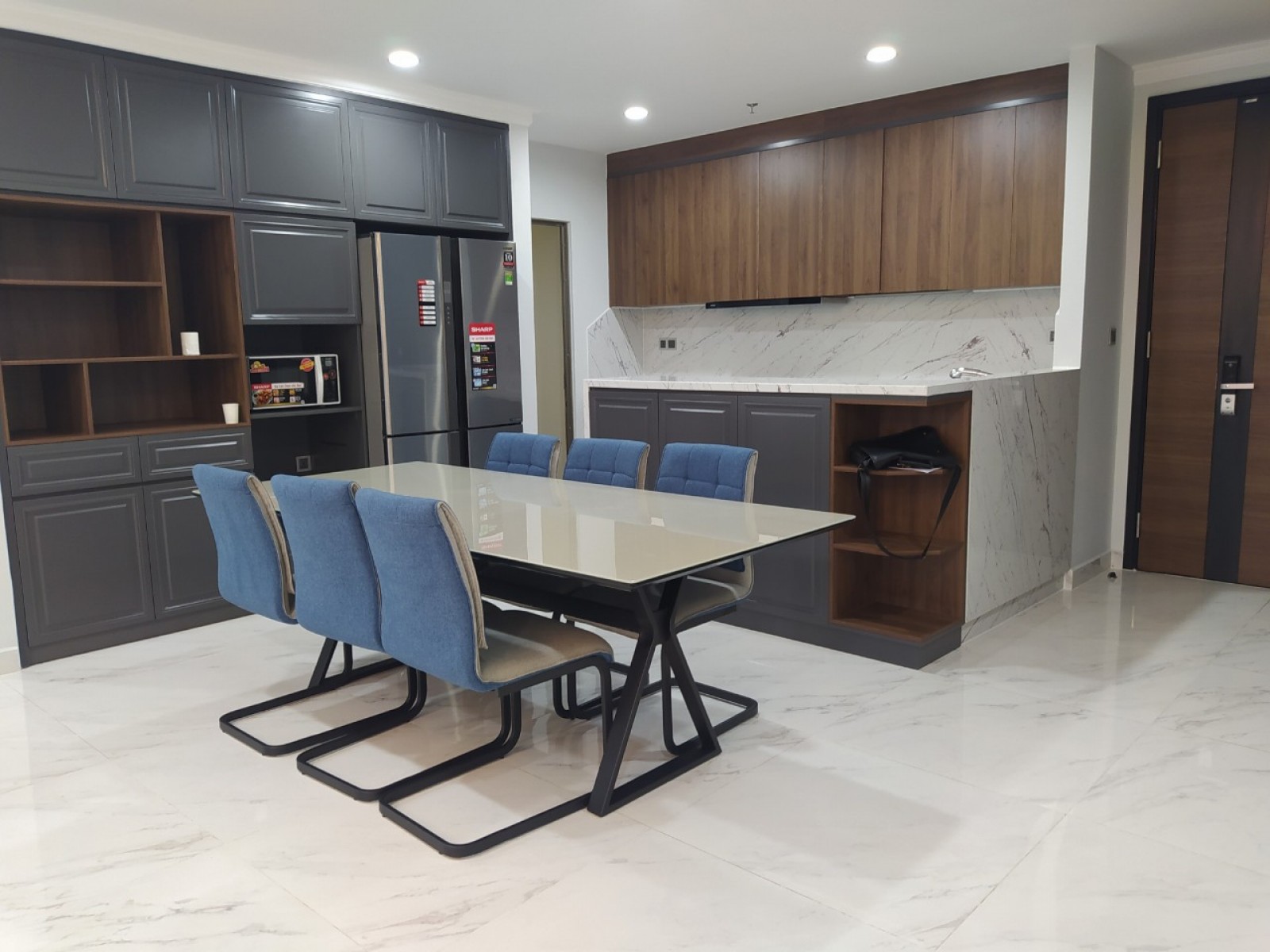 Cho thuê căn hộ Nam Phúc, PMH, Quận 7 DT: 110m2, 3PN, 2WC, giá 21 triệu/tháng, lầu cao full nội thất LH 0906385299 MAI HÀ.