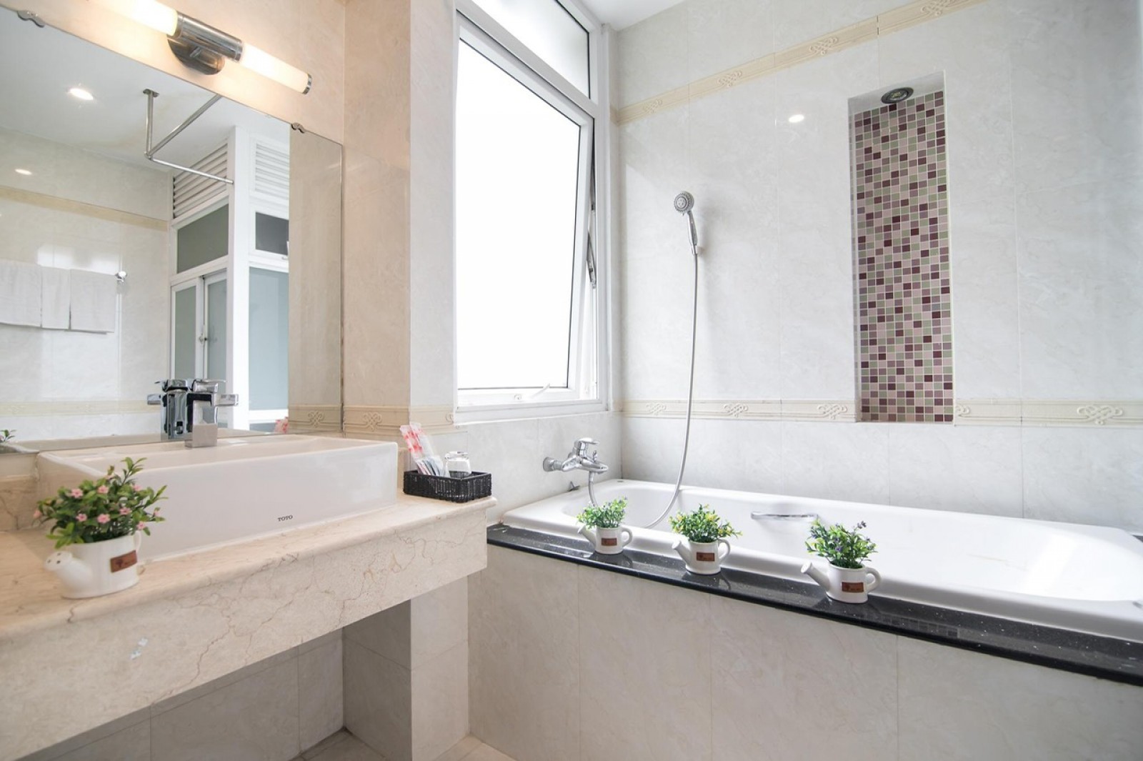 Bán căn Biệt thự tứ lập Mỹ Gia, mặt tiền đường 19, Phú Mỹ Hưng, Quận 7   - 7525