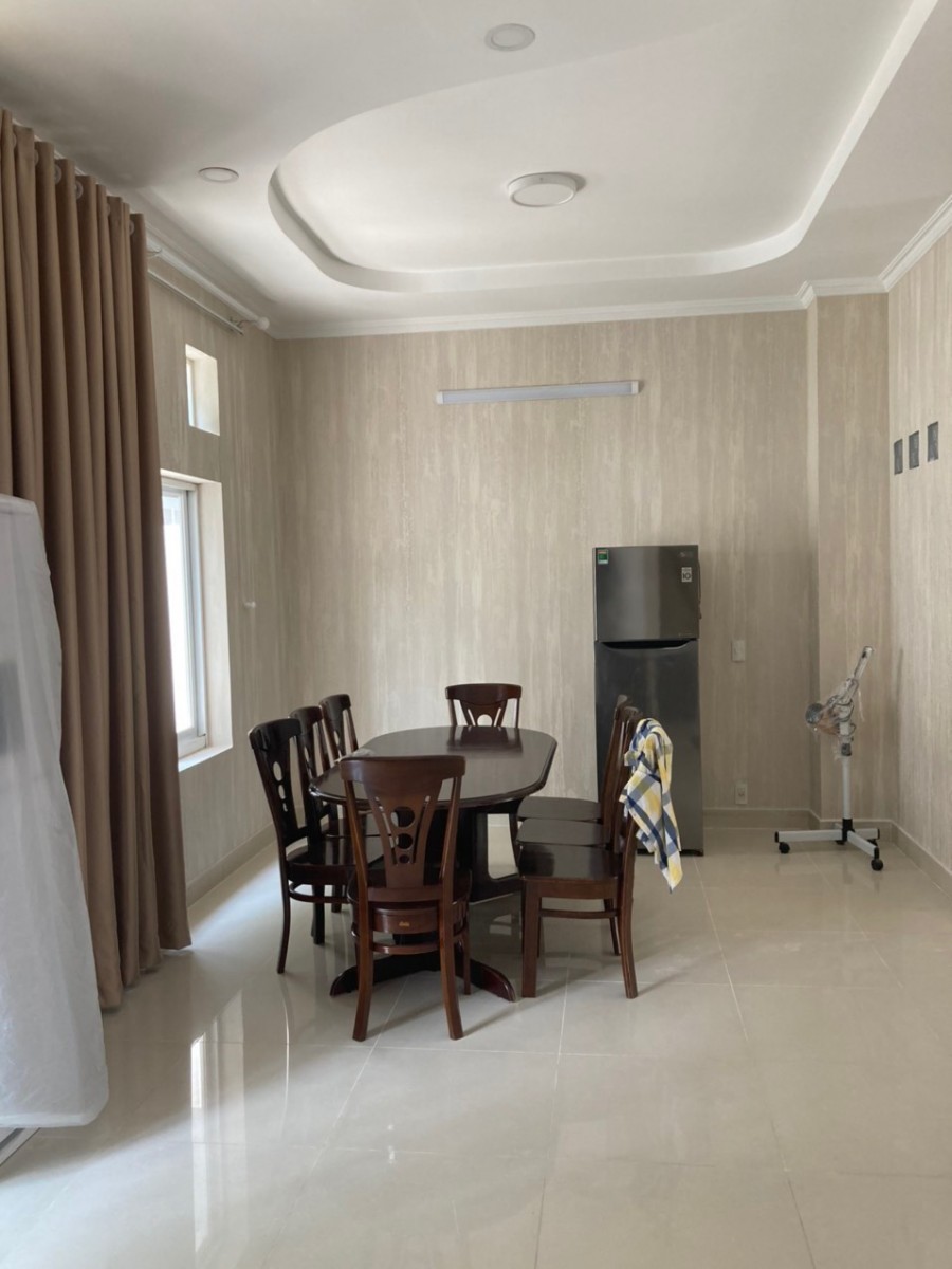 Cần cho thuê biệt thự Nam Thông 2, Phú Mỹ Hưng, Q7. Giá thuê: 40 triệu/tháng - 8804