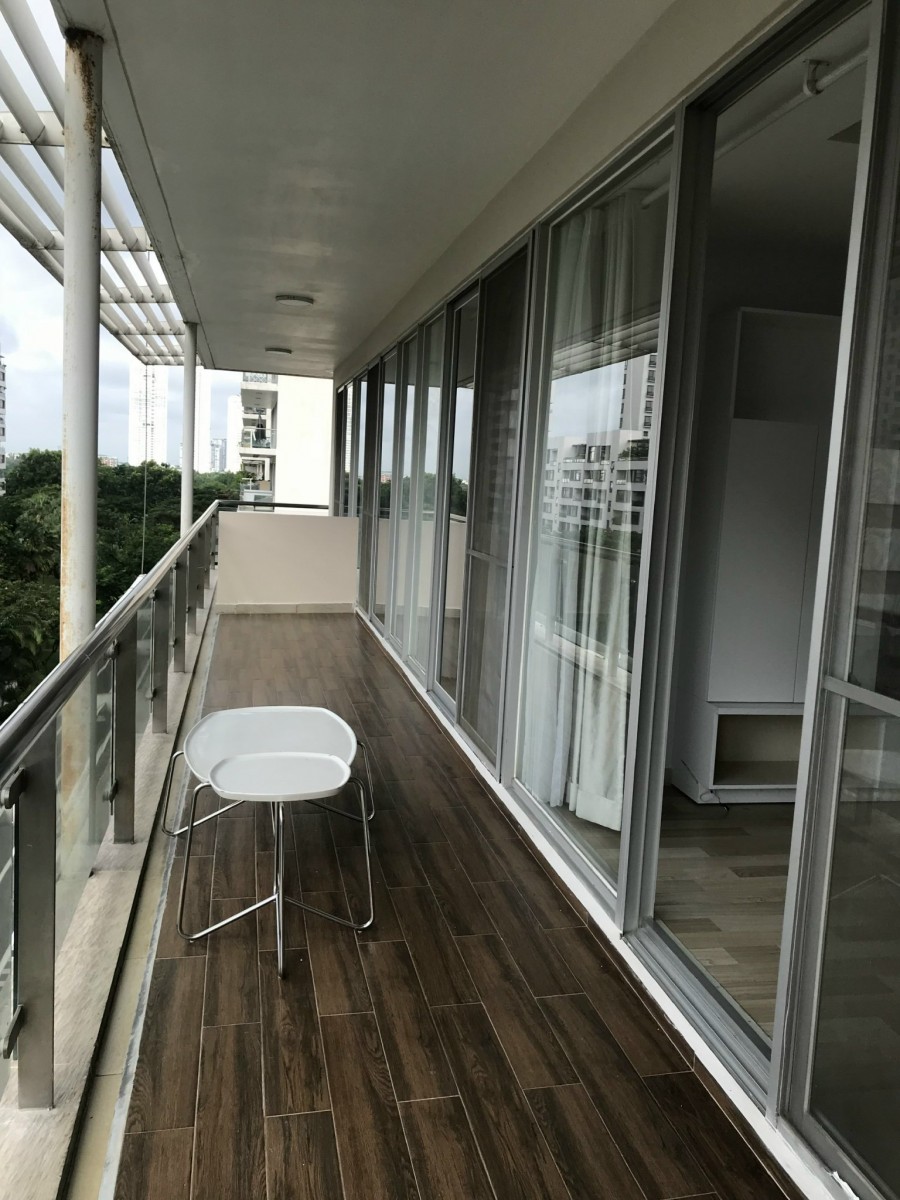 Cho thuê nhanh căn hộ Garden Plaza 1, PMH, Q7. 3pn.151m2 có ban công giá 29tr/tháng