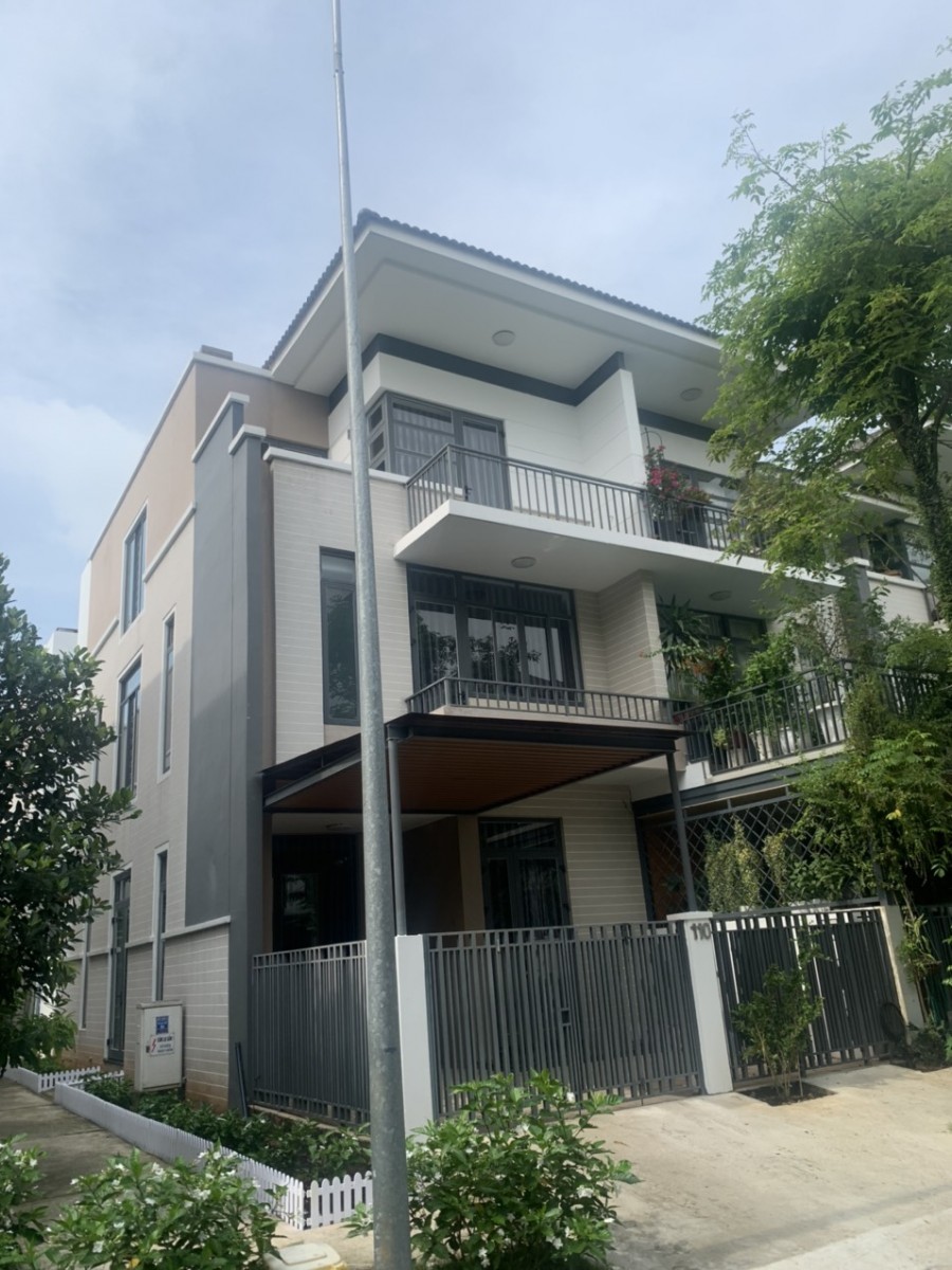 Cho thuê BT Lavila Nhà Bè, đầy đủ nội thất 4PN, 4WC, giá 28 tr/th