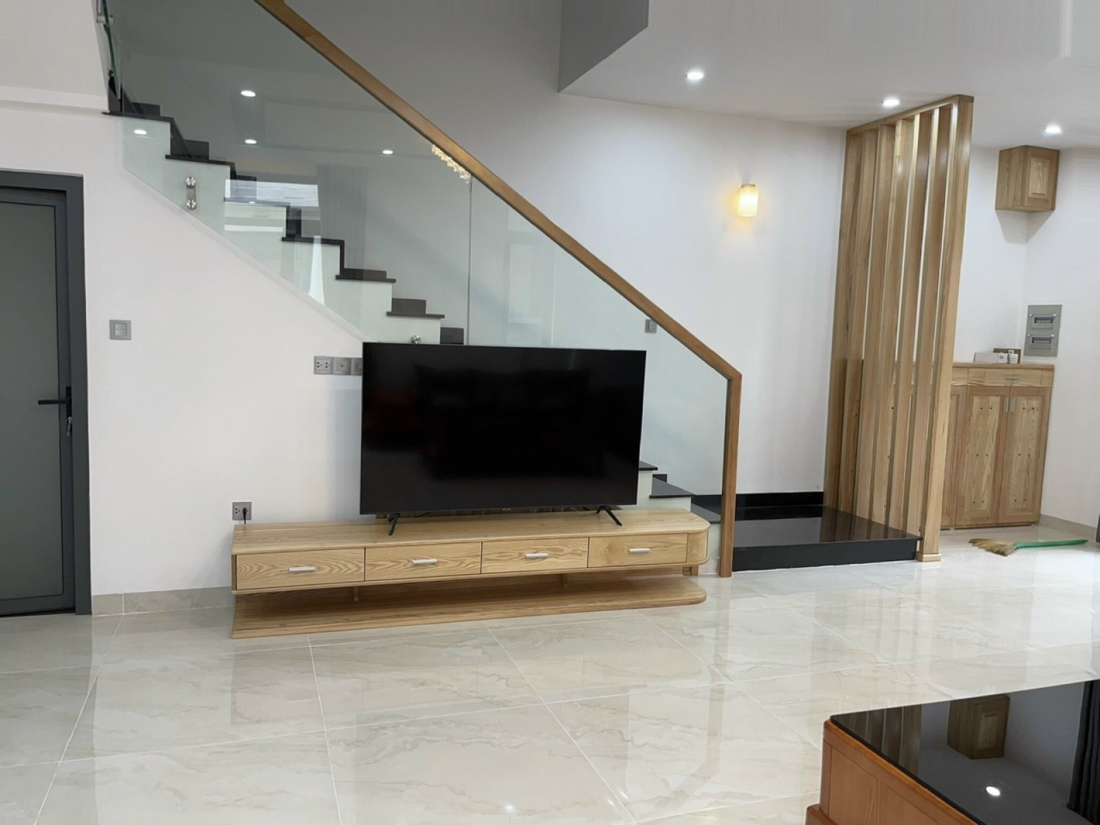 Cho thuê nhà phố Lavila 4PN, 4WC nội thất cao cấp giá 27tr/th - 8832