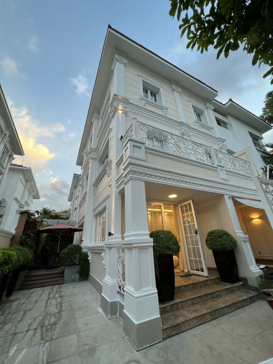 ĐÁO HẠN BÁN GẤP Biệt thự Mỹ Kim, đường Đặng Đức Thuật CỰC RẺ Phú Mỹ Hưng, Quận 7