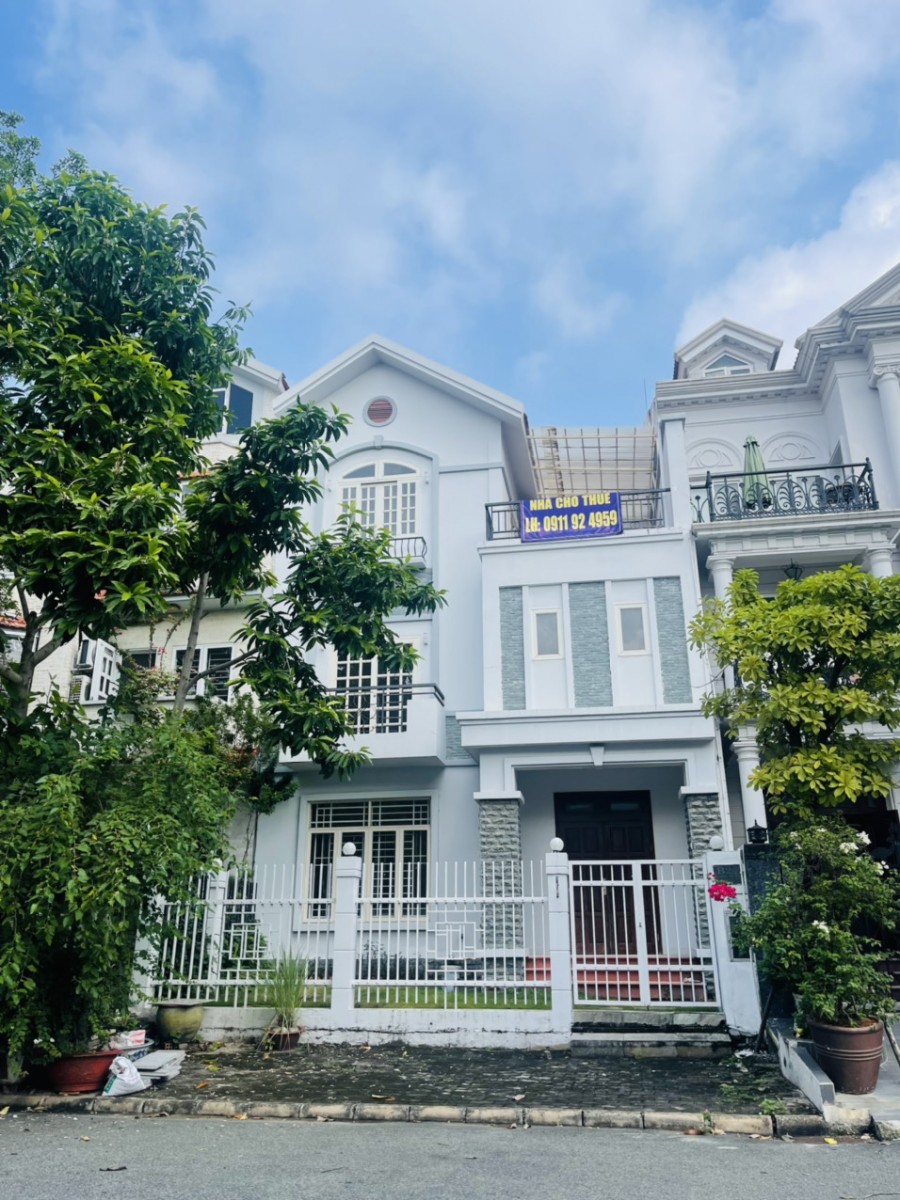 Cho thuê biệt thự 2 mặt tiền Nam Đô phú mỹ hưng q7 hcm
