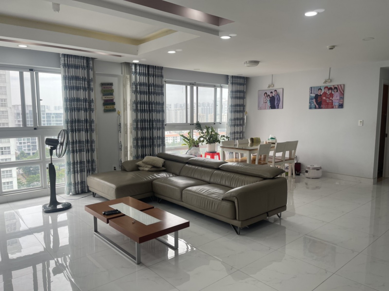 Bán nhanh căn hộ Happy Valley Phú Mỹ Hưng, 135m2, lầu cao, giá 6,6 tỷ