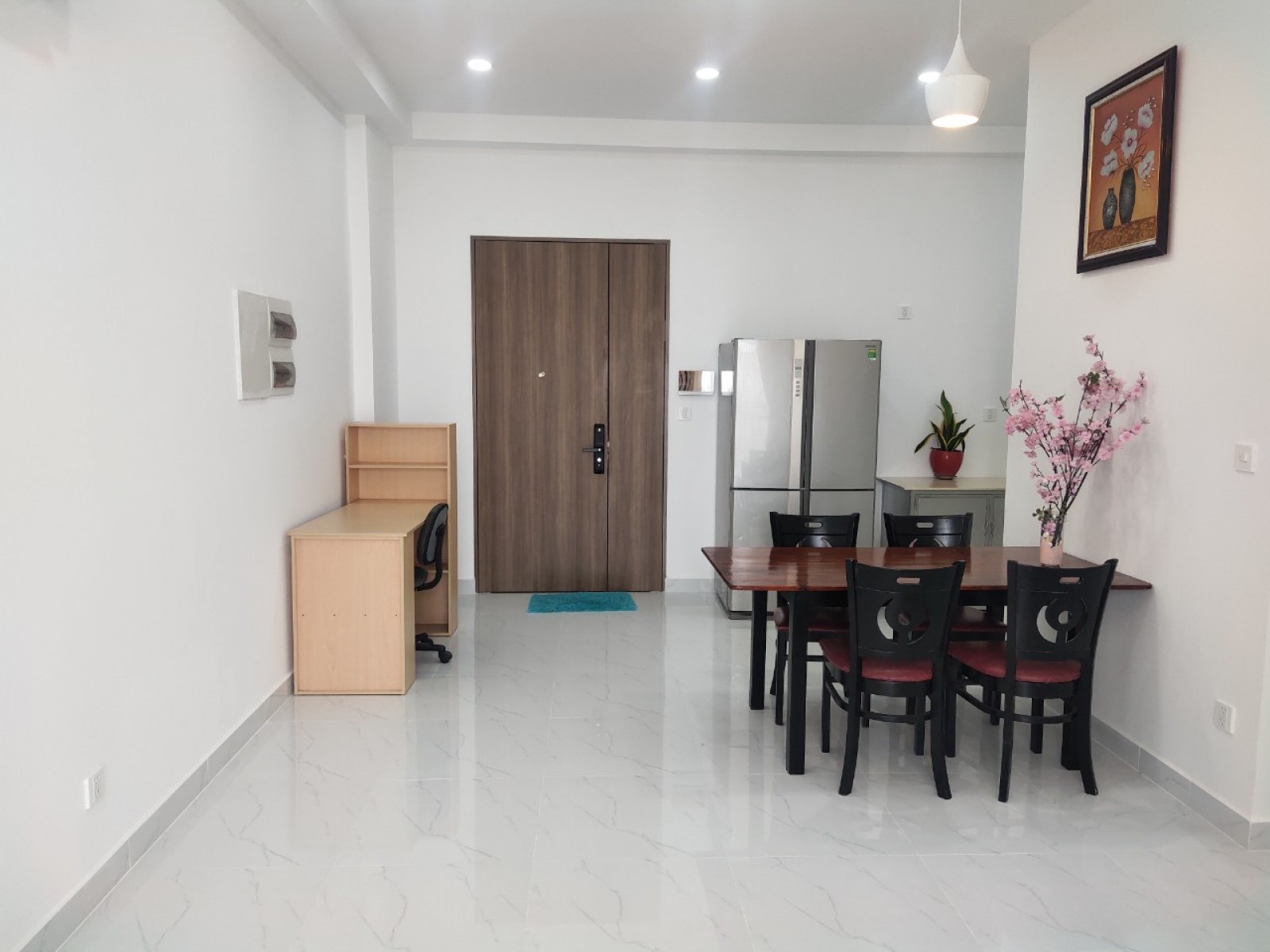 Căn shop Midtown M8 (tầng 3) Phú Mỹ Hưng, Q7. 2PN, giá 25 triệu/tháng