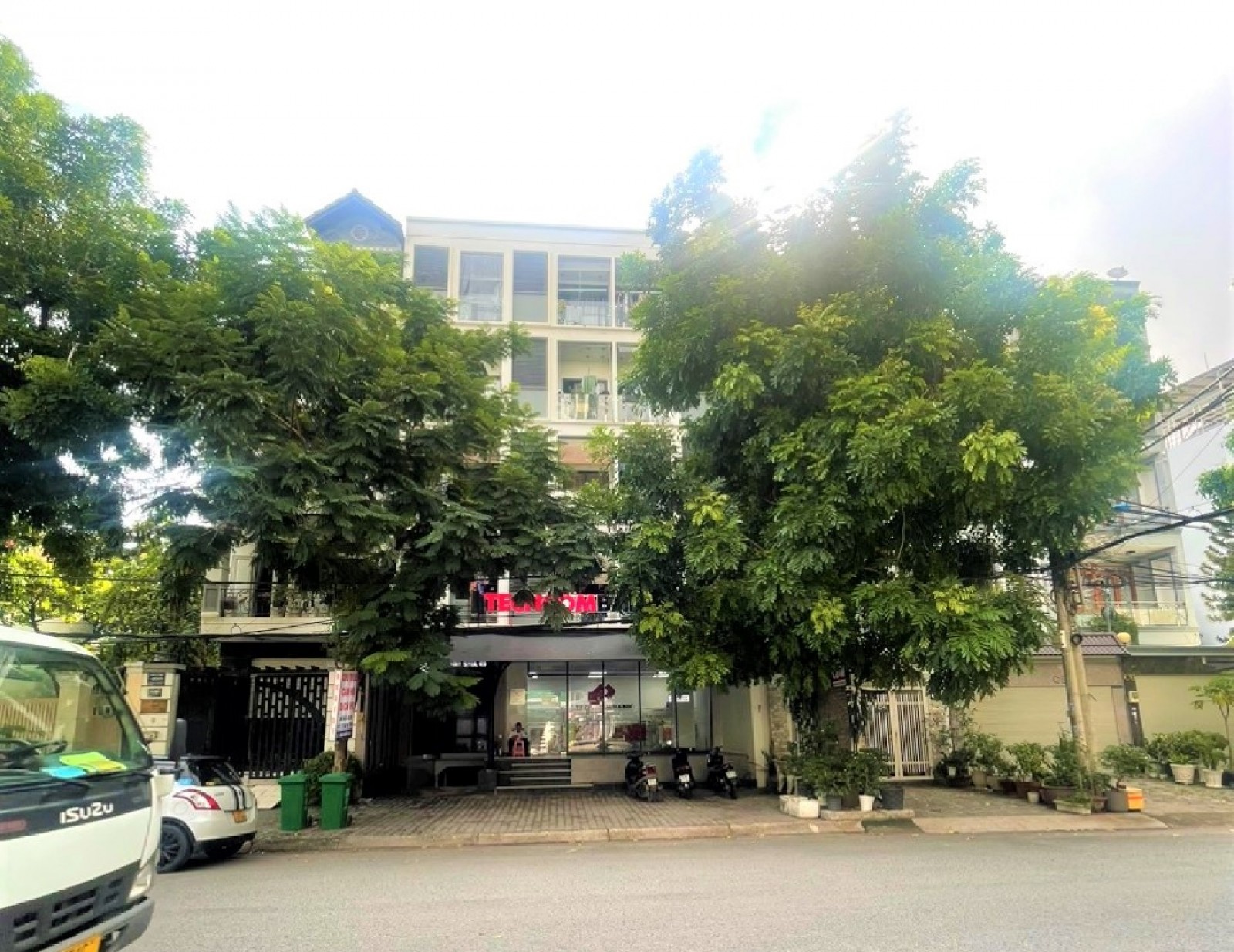 Rút vốn cho con đi Mỹ Bán gấp cặp nhà La casa Hoàng Quốc Việt, Quận 7 - 10390