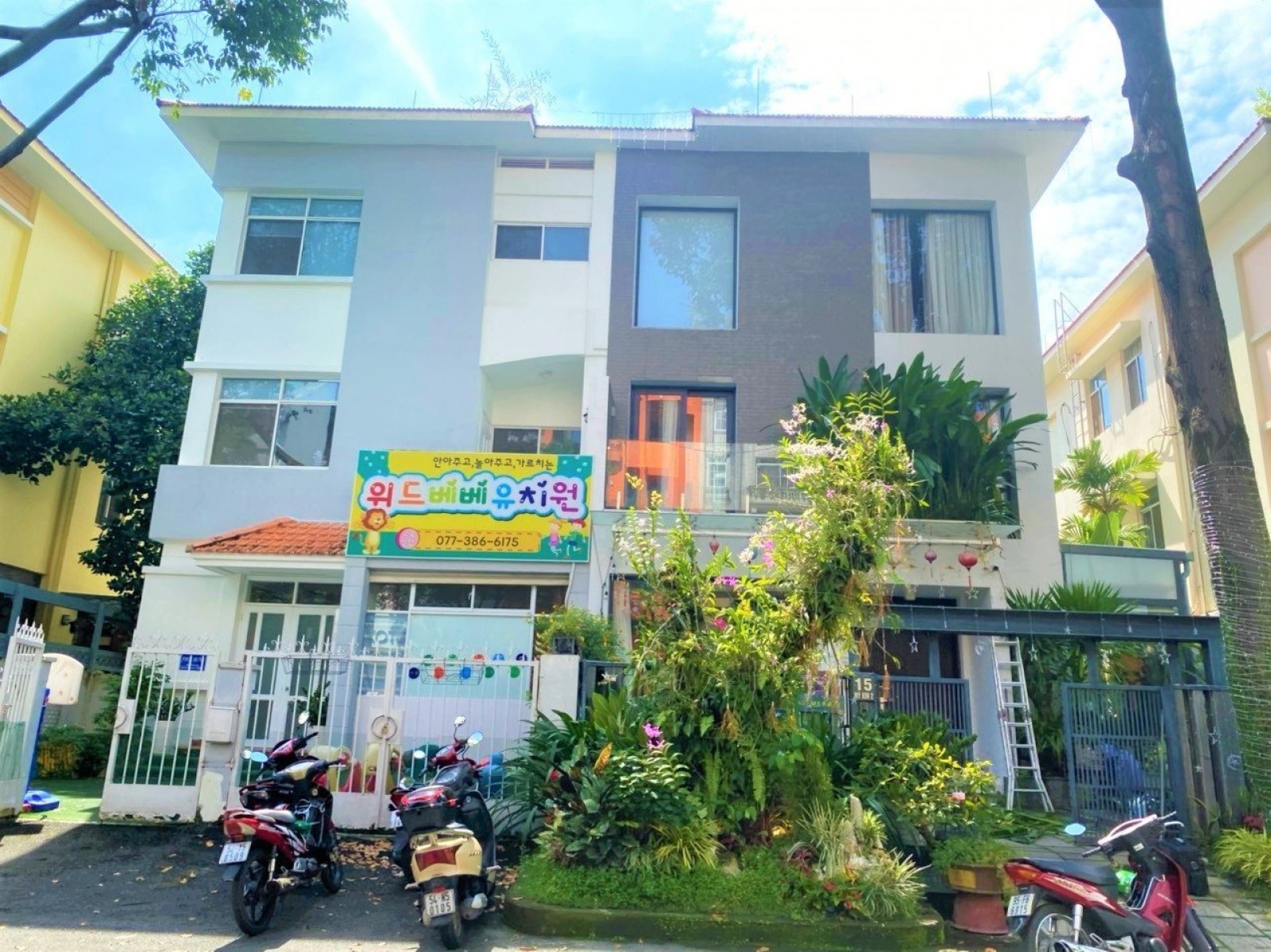 Lớn tuổi cần bán gấp căn biệt thự song lập trong phú mỹ hưng, quận 7