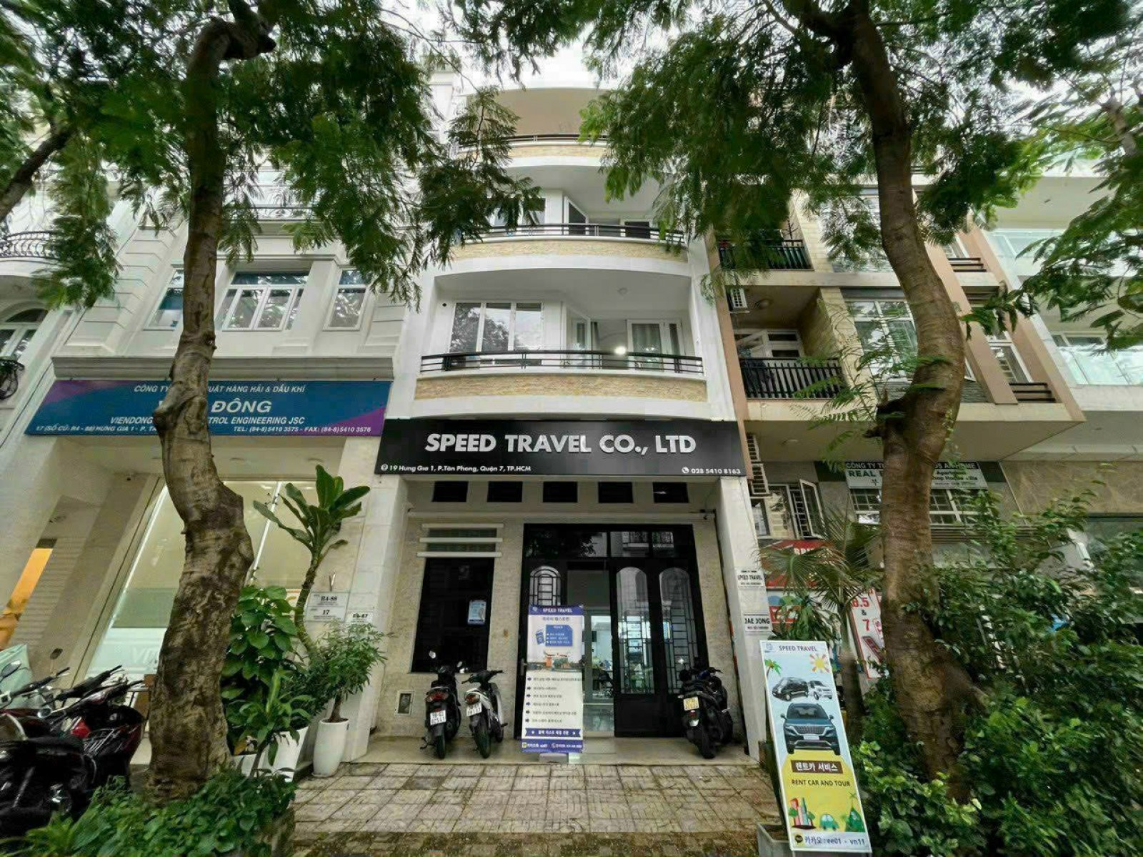 Bán gấp nhà phố Hưng Gia 1, Phú Mỹ Hưng, DT: 6*18,5m. Gía 23 tỷ - 10674