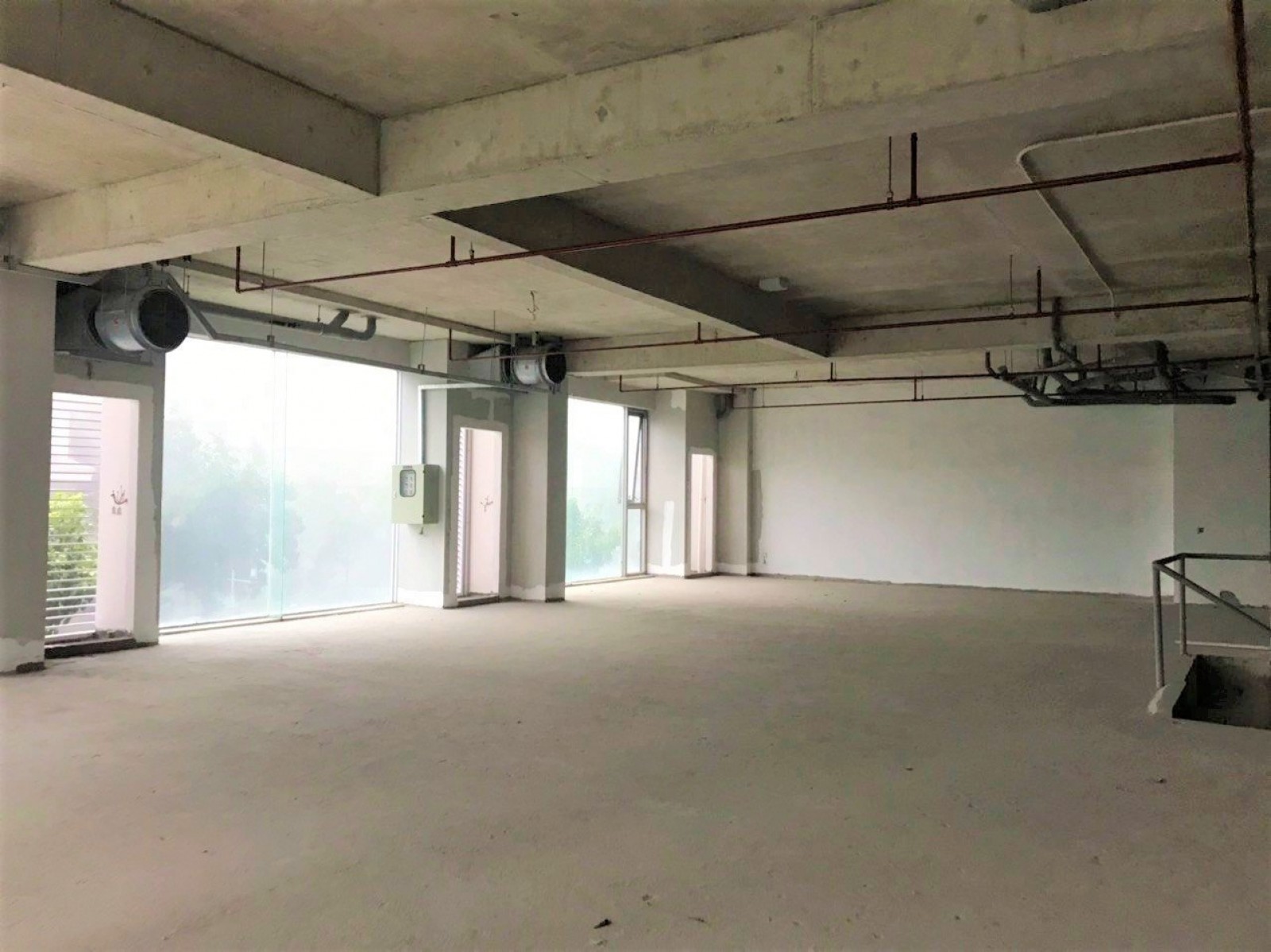 cho thuê cặp shop góc 3 mặt tiền 275m2 khu Midtown M8 vị trí cực đẹp - 11069
