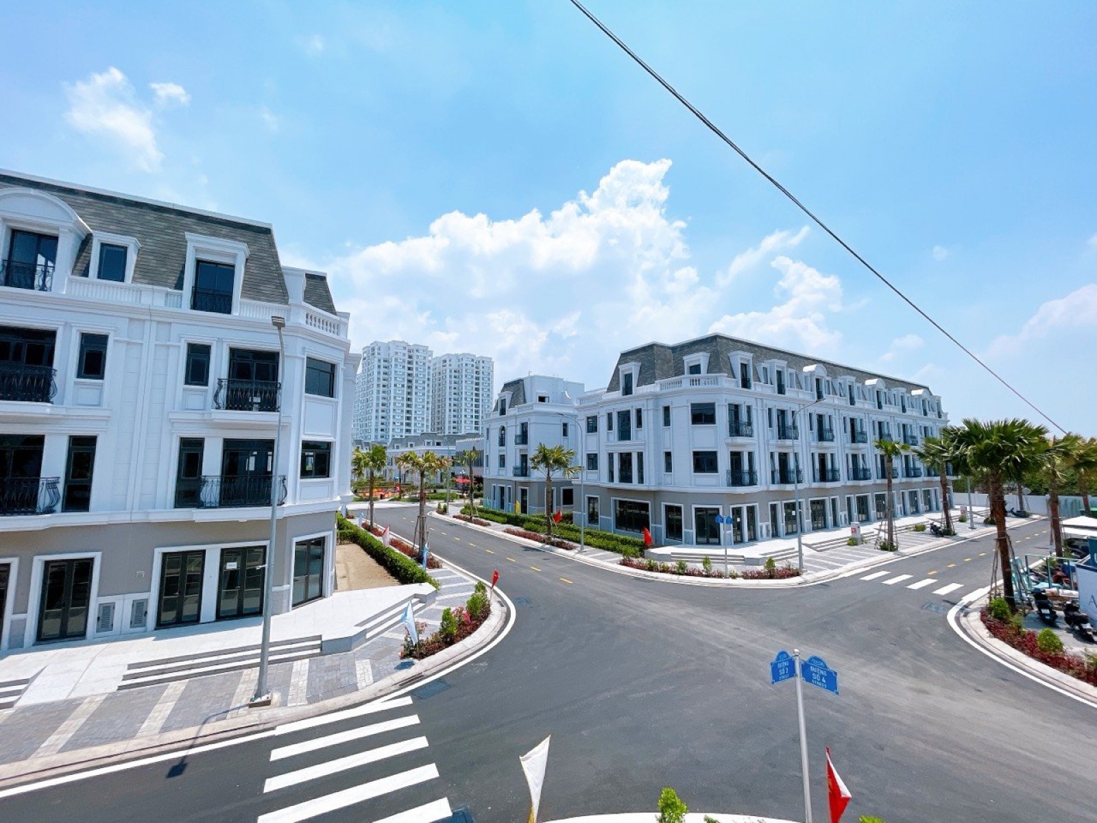 Cho thuê biệt thự Amelie Villa Phú Mỹ Hưng, Nhà Bè, Hồ Chí Minh. Vòng xoay ngã tư, DT 303m2