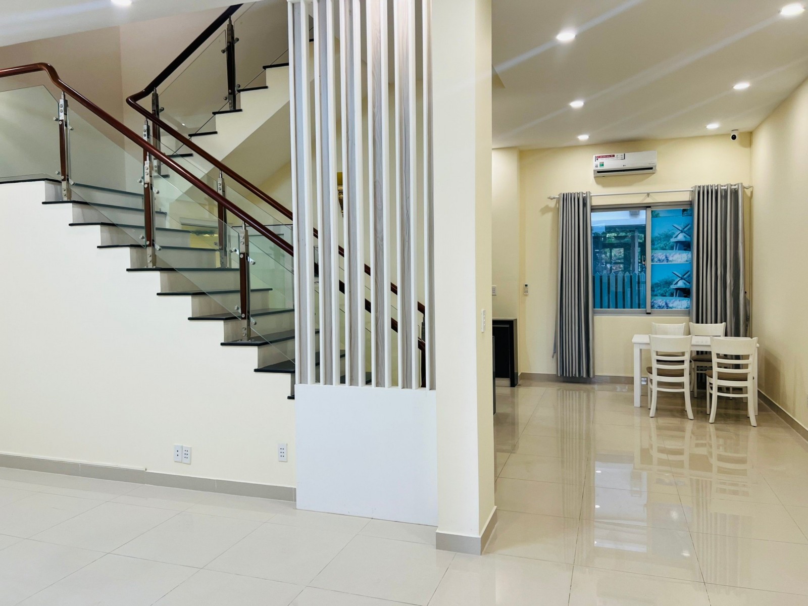 bán giá rẻ biệt thự nam viên 7*18m, 3 lầu ngay phú mỹ hưng, quận 7 - 11804