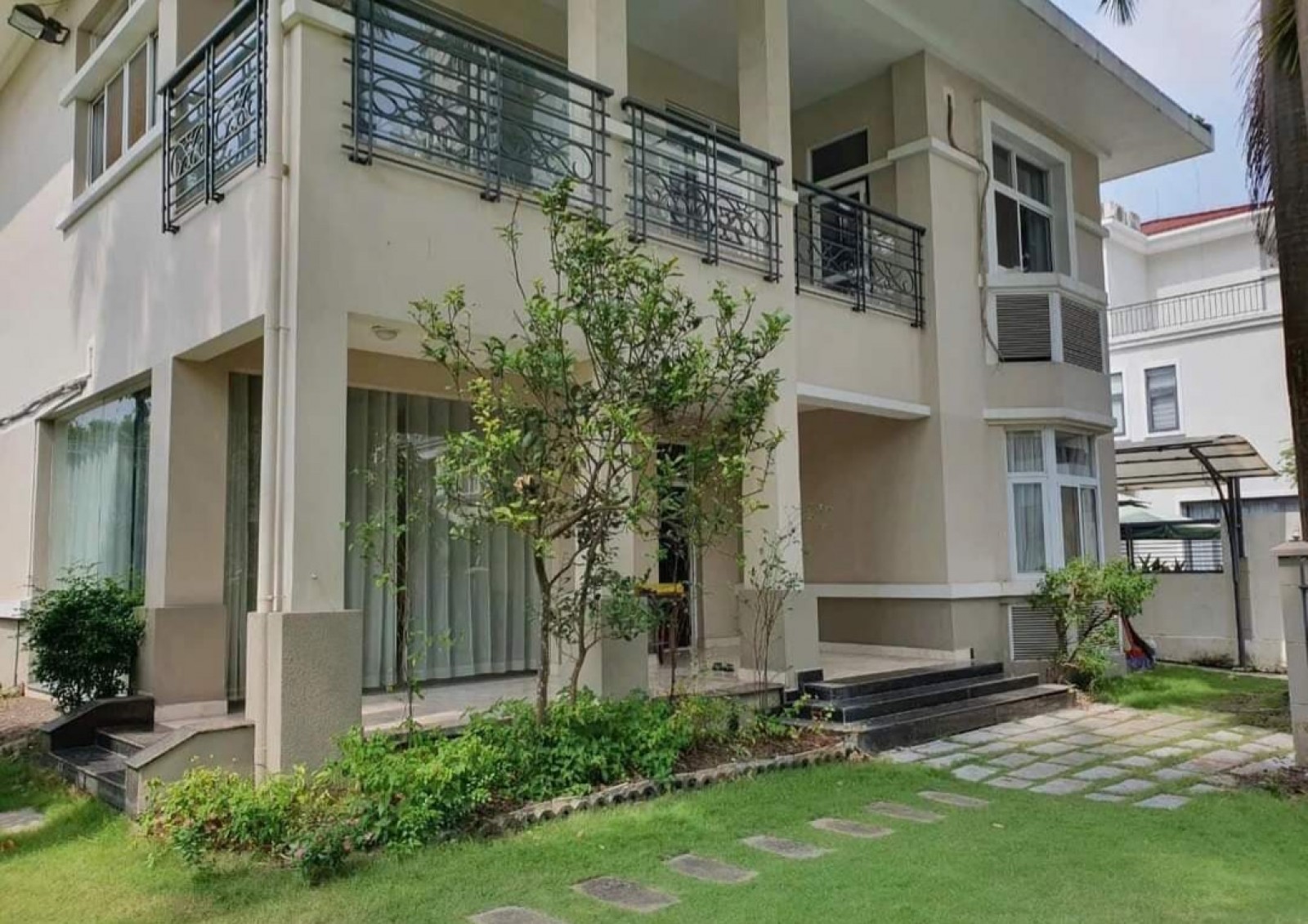 Cho thuê đơn lập Mỹ Phú 2A . Phú Mỹ Hưng Quận 7