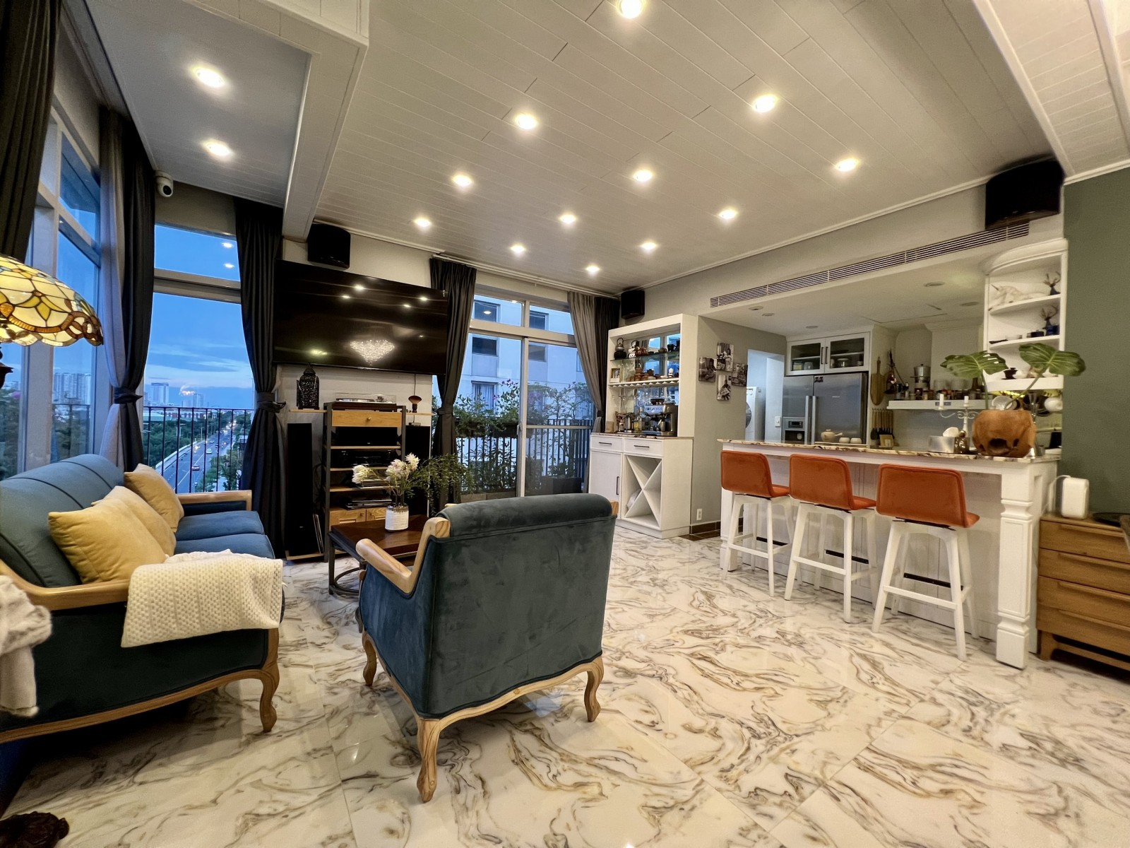 Bán căn hộ penhouse Starhill 2 tầng, 241m2, 3PN, view Quận 1 cực đẹp - 13579
