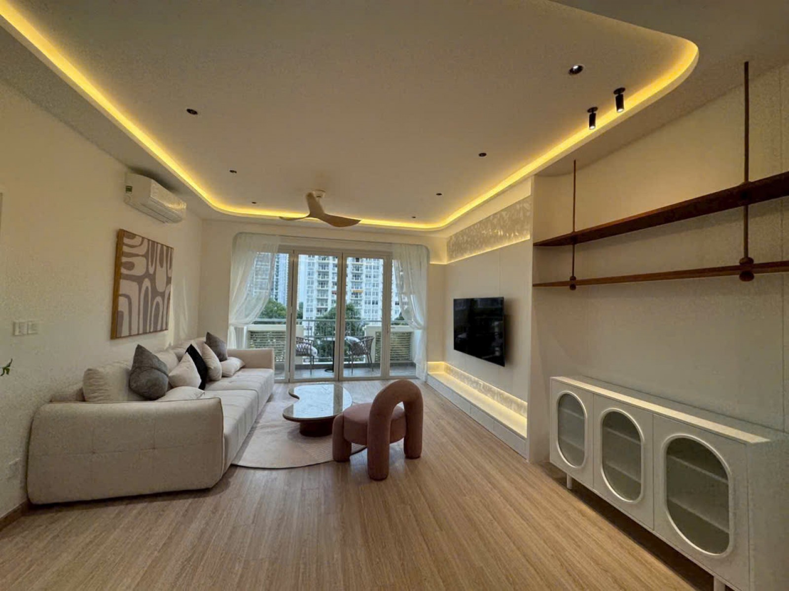 Bán Gấp căn hộ Cảnh Viên, 120m2, Góc 2 view công viên 2ha và Biệt thự - 11934