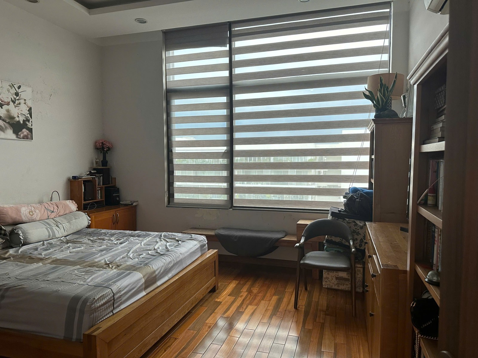 Bán căn hộ Panorama 121m2 + 60m2 sân vườn, view hồ bơi & kênh đào, SH - 11927
