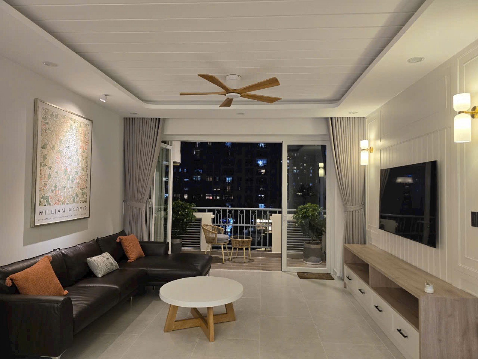 Bán gấp CHCC Cảnh Viên 1, 122m2, View công viên Nam Viên 2ha cực đẹp