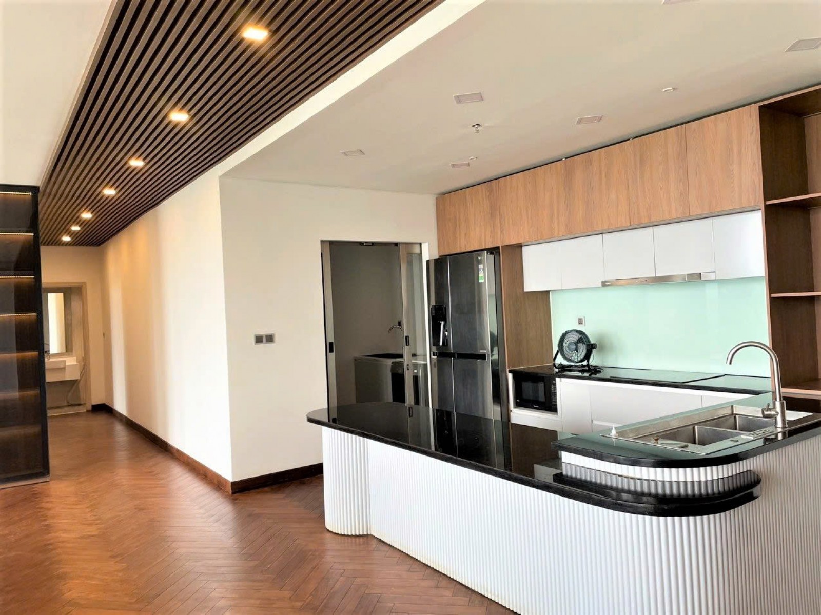 Bán Gấp Penhouse Midtown 245m2, 4PN, nội thất cao cấp, có Sổ hồng, Q.7 - 12546