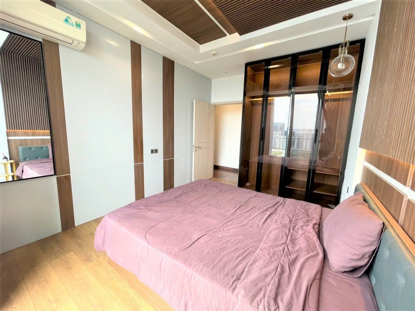 Bán Gấp Penhouse Midtown 245m2, 4PN, nội thất cao cấp, có Sổ hồng, Q.7 - 12591