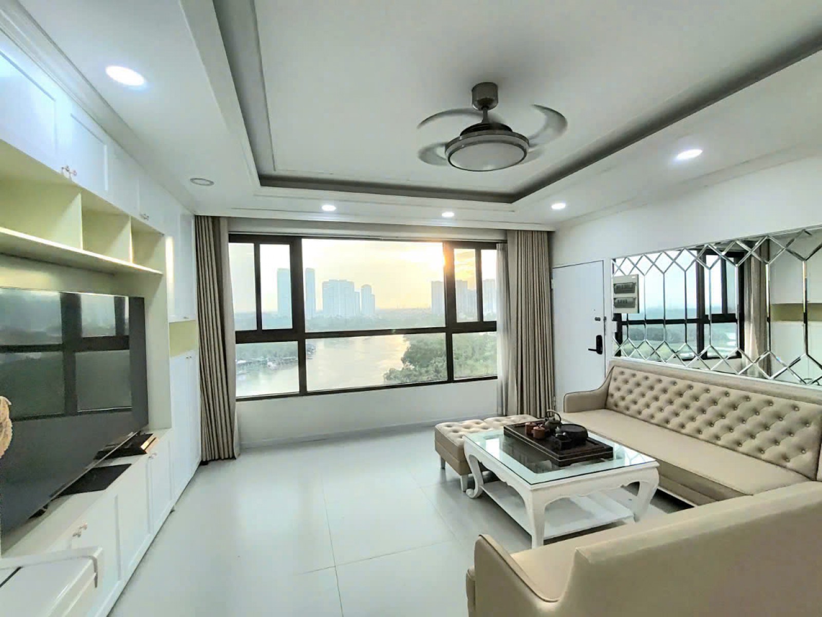 Bán gấp giá rẻ căn hộ Panorama 146m2, 3PN, view sông và hồ bơi cực đẹp - 12868