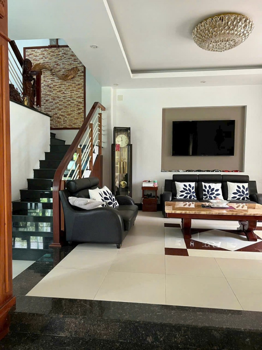 Bán căn biệt thự đơn lập Nam thông 11*18m, 3 lầu, giá chỉ 53 tỷ, có Sổ - 13071