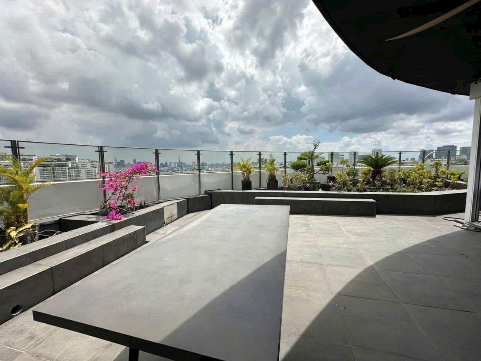 Suất nước ngoài Bán căn hộ penhouse Riverpark Residence 332m2, 3 tầng - 13401