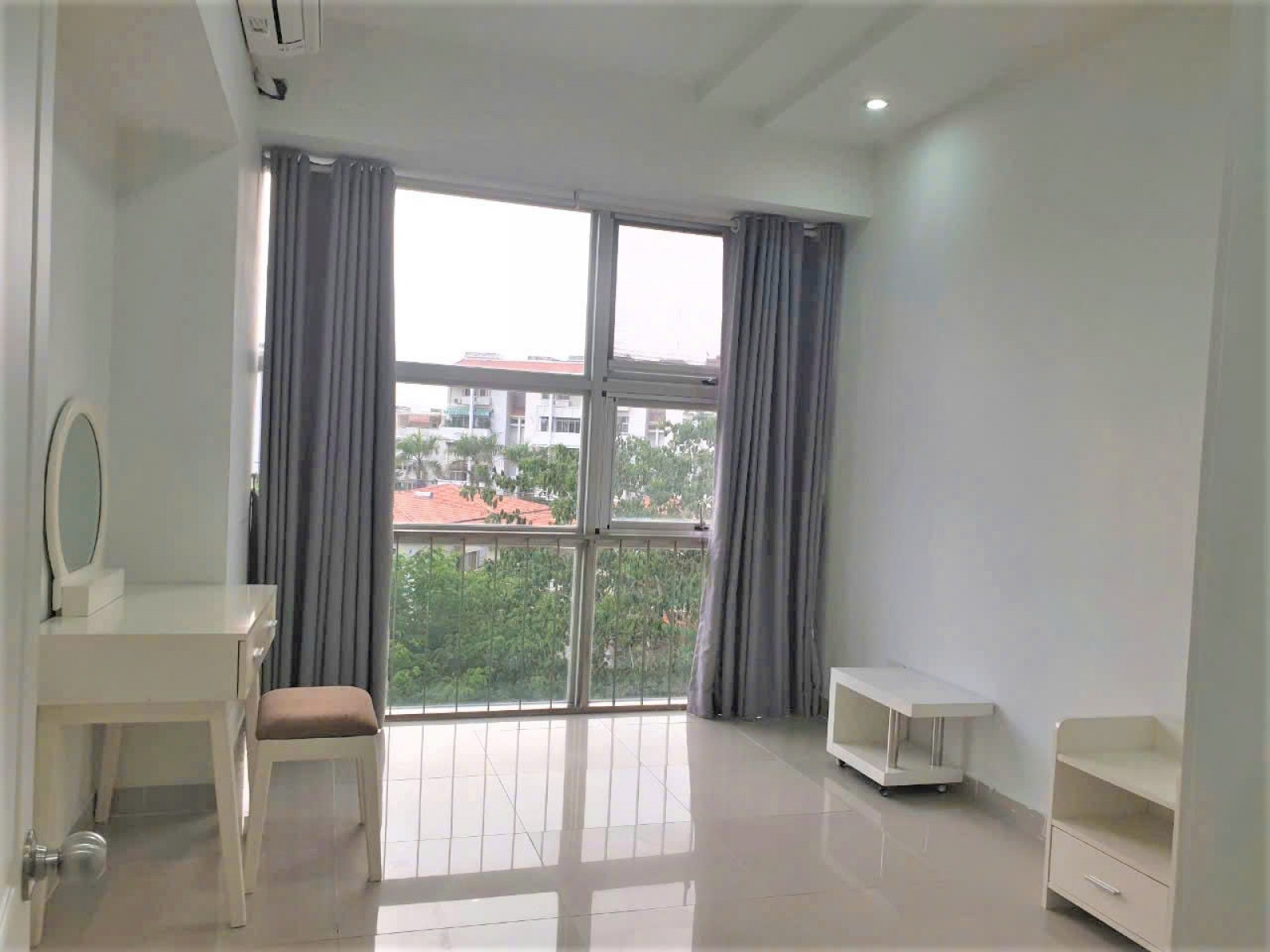 Thiện chí Bán căn hộ Garden Plaza, Đ.Tôn Dật Tiên 131m2, view biệt thự - 13530