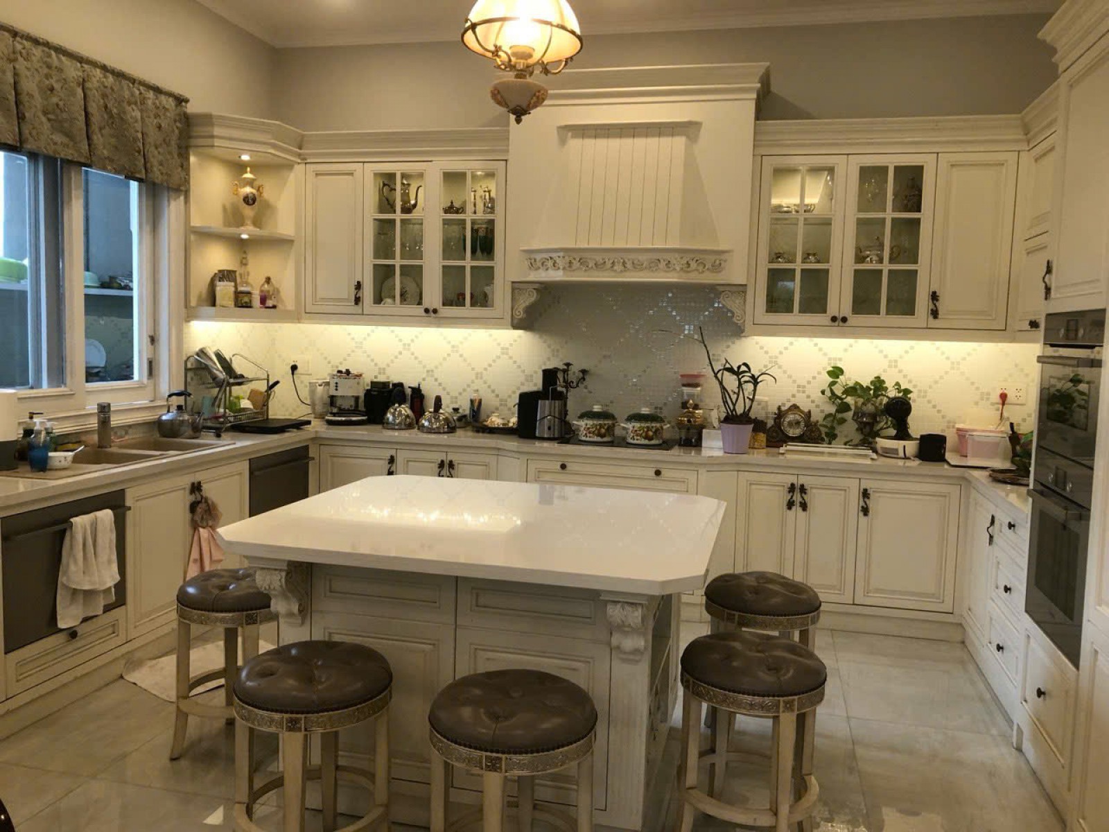 Bán gấp căn biệt thự đơn lập Nam thiên, có hồ bơi, nhà đẹp ngay Phú mỹ hưng - 13646