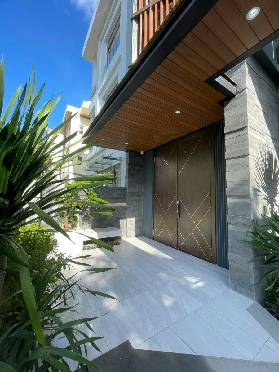 Cho thuê căn Biệt thự song lập decor mới 100% ngay Mỹ Hoàng, Phú mỹ hưng, Quận 7