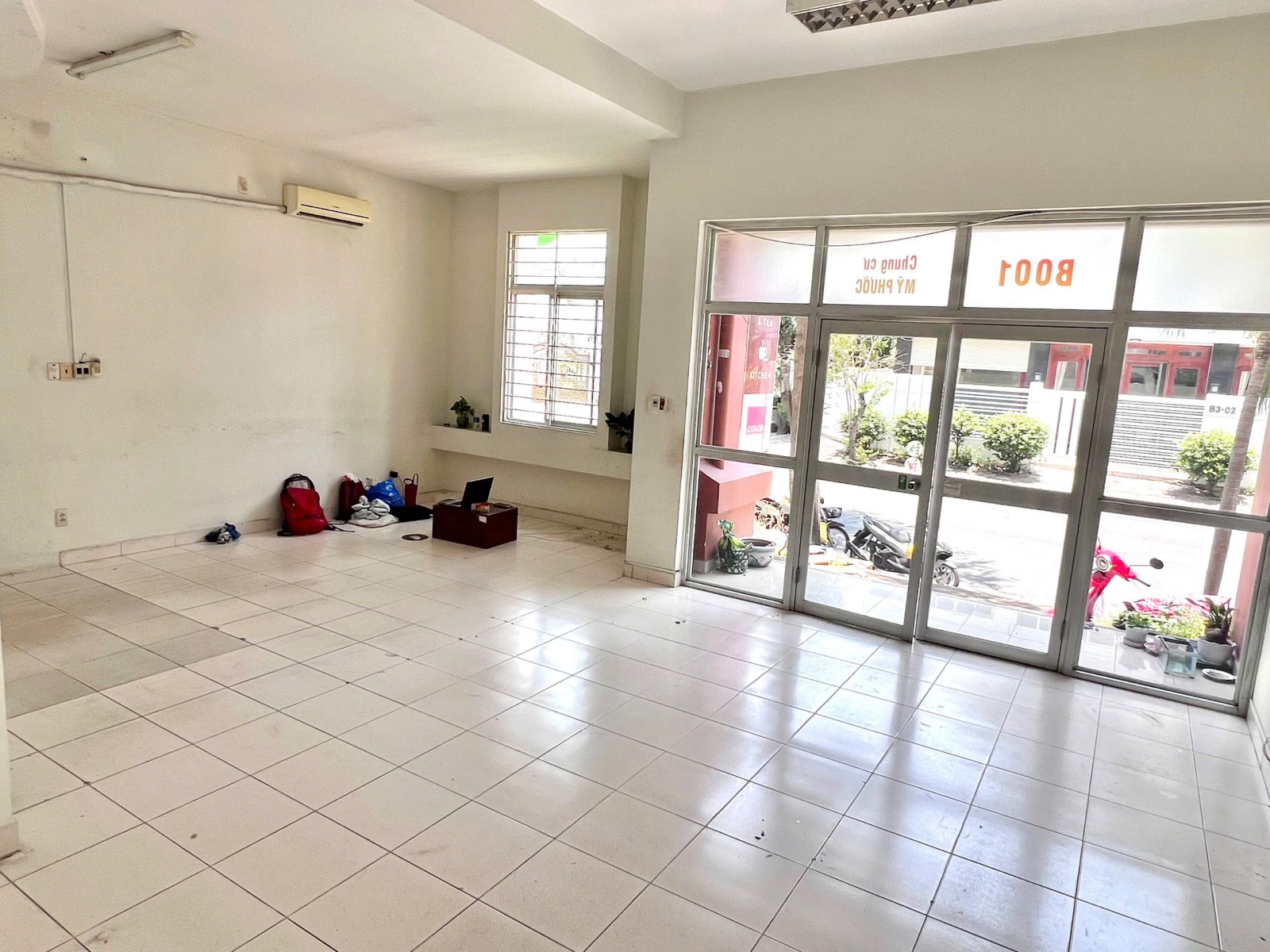 Bán gấp giá cực rẻ căn Shop Mỹ Phước, mặt tiền đường Phạm Thái Bường - 14182