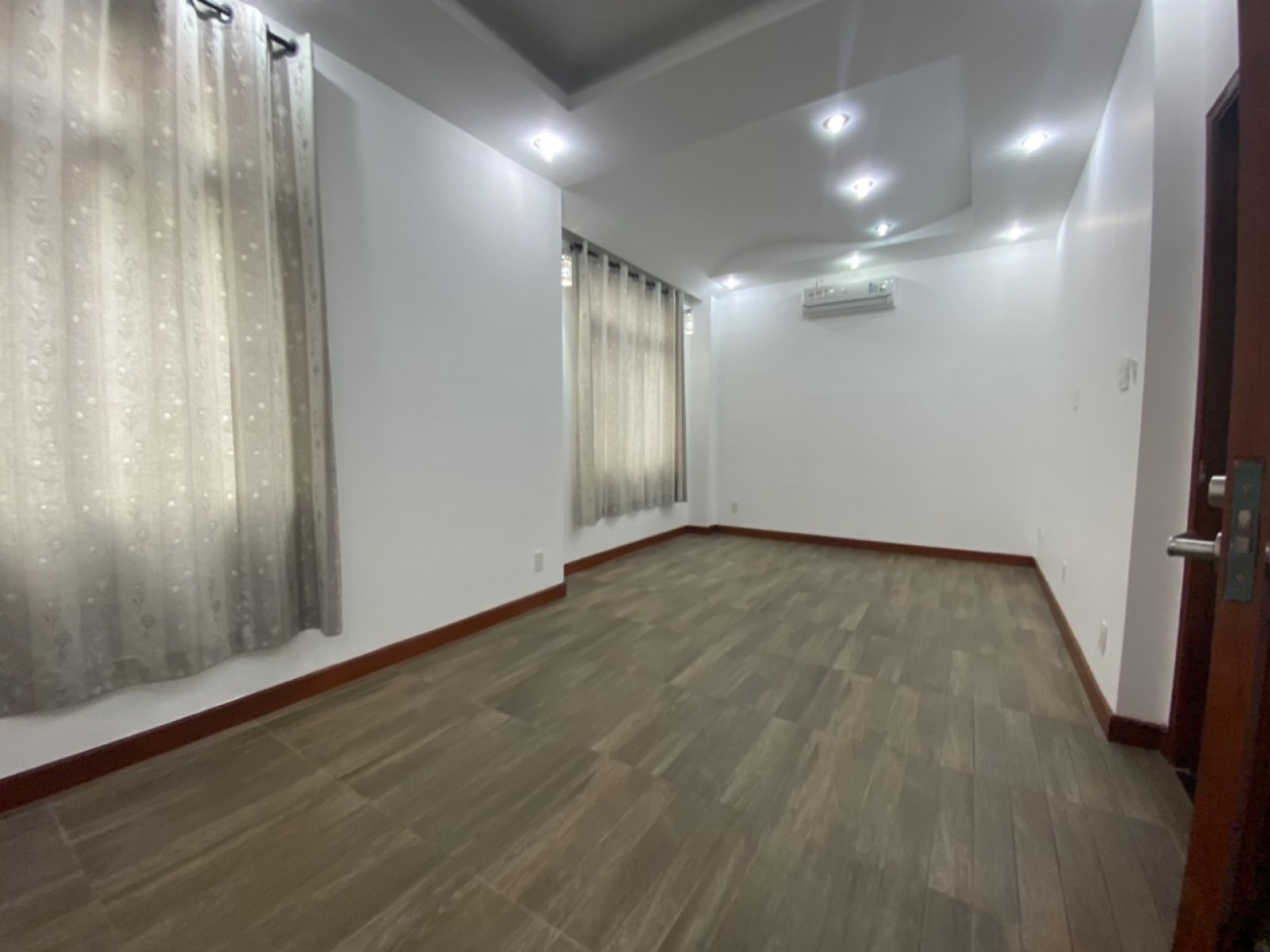 Cho thuê Gấp giá rẻ nhà phố Mỹ Giang, ngay Mặt tiền đường O kinh doanh - 14194