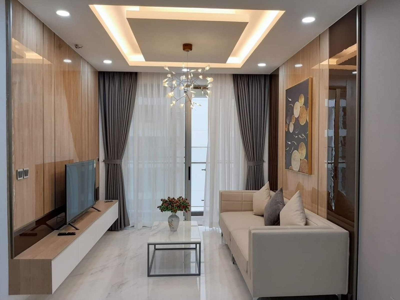 Cho thuê căn hộ Hưng Phúc (Happy Residence) 98m2 - 3PN - 2WC thiết kế hiện đại và rất mới.