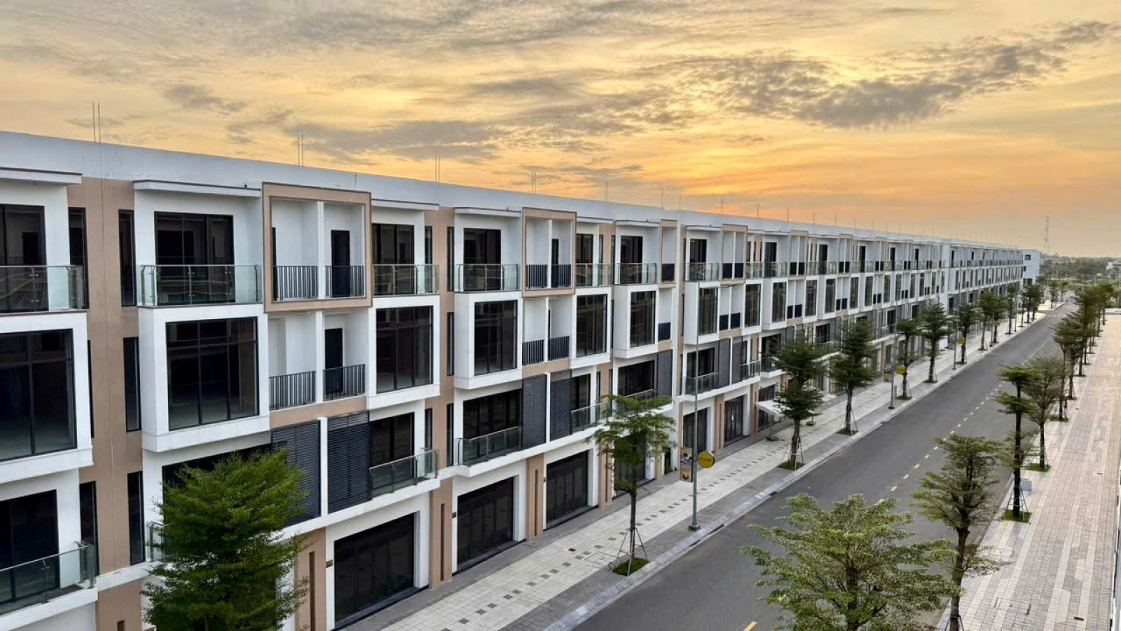 Bán gấp căn thương mại shophouse T&T Millenia City Long Hậu, mặt tiền đường đôi cực đẹp - 14380
