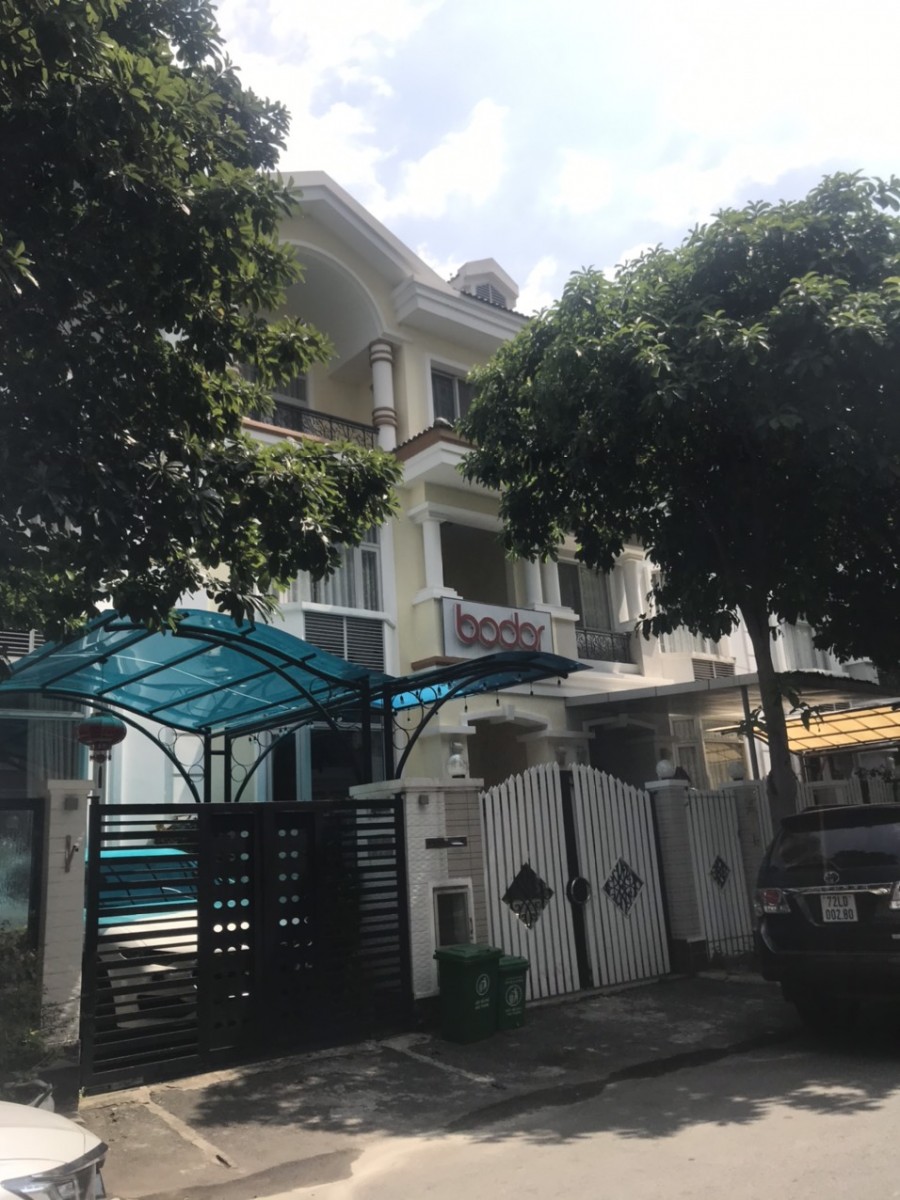 Kẹt tiền cần bán biệt thự Hưng Thái, PMH,Q7 cam kết giá rẻ
